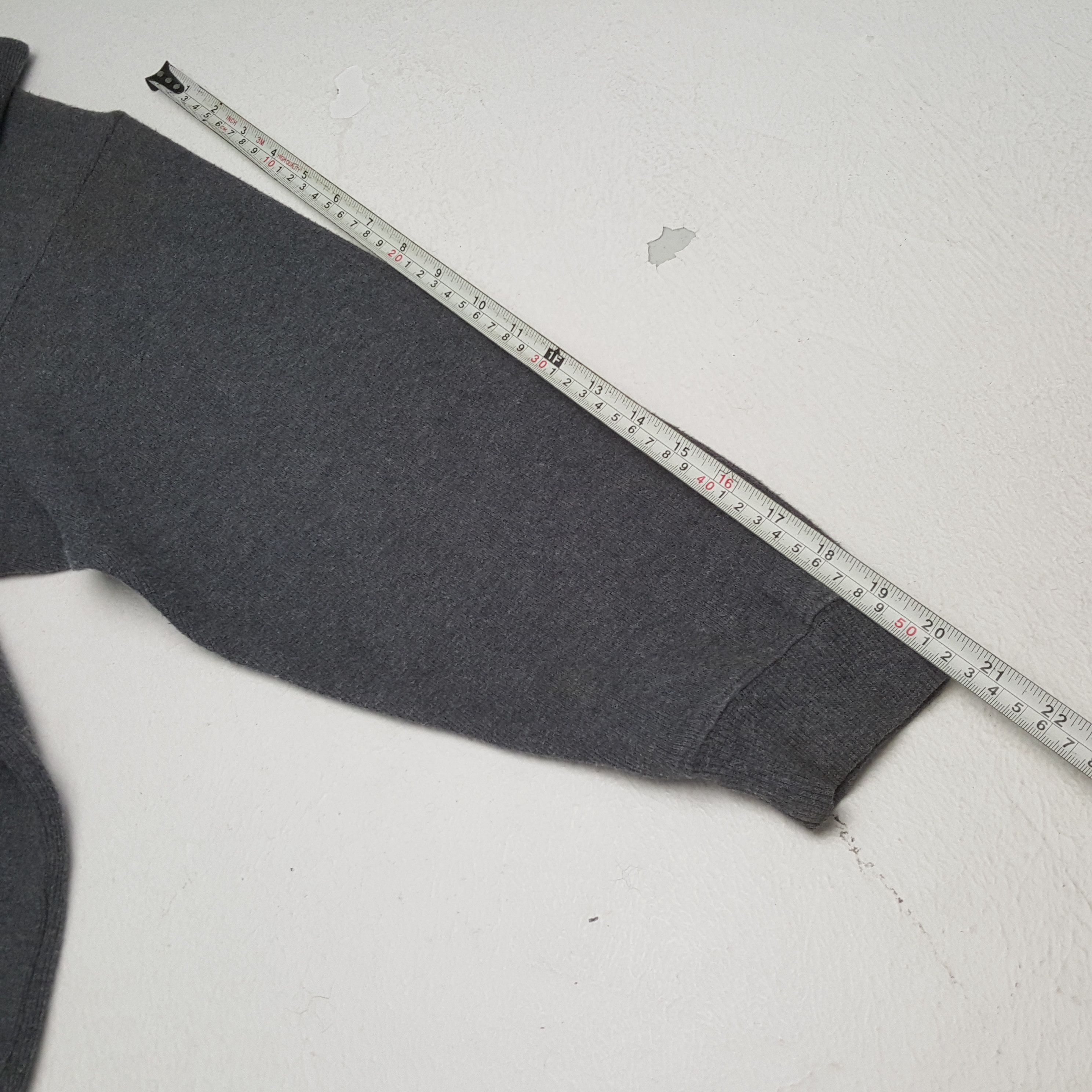 Yves Saint Laurent YVES SAINT LAURENT YSL Fashion Brand Spellout Sweatshirt Size US L / EU 52-54 / 3 - 5 Thumbnail