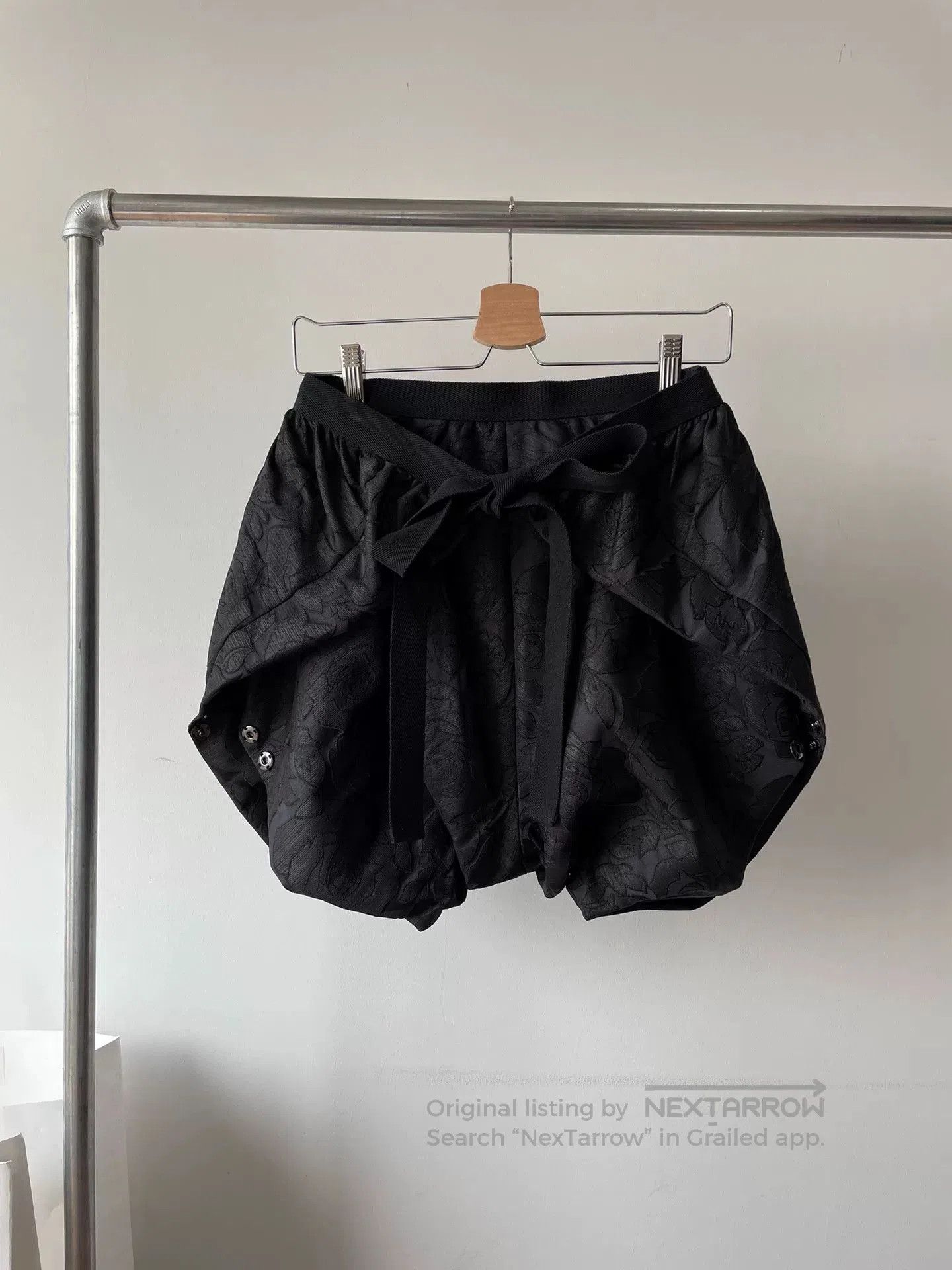 Junya Watanabe Junya Watanabe Comme des Garçons Jacquard Harem Shorts. Size 28" / US 6 / IT 42 - 1 Thumbnail
