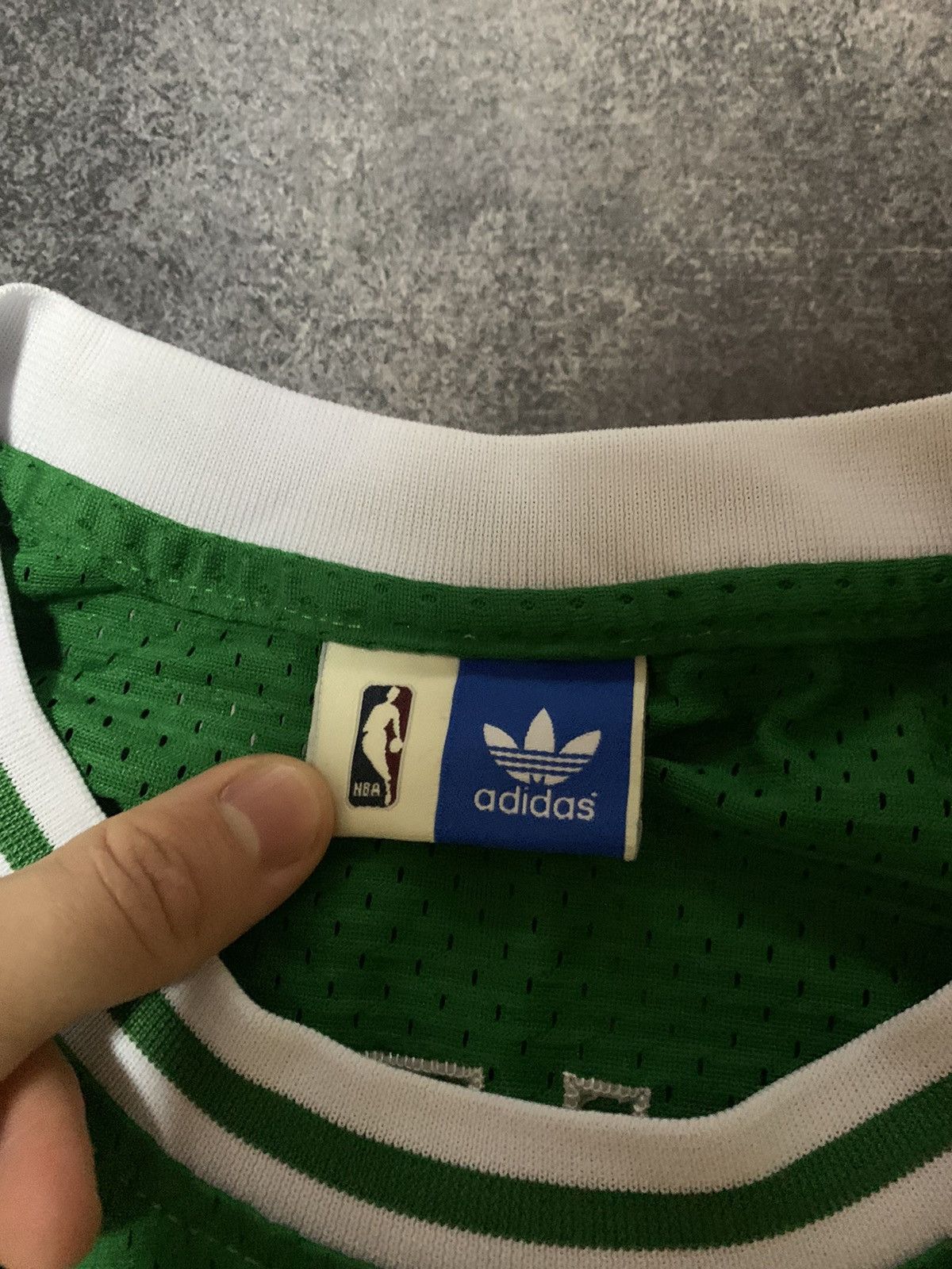 Adidas × NBA × Vintage Vintage Adidas NBA Celtics Bird 33 Jersey Tee Shirt Size M Size US M / EU 48-50 / 2 - 7 Thumbnail