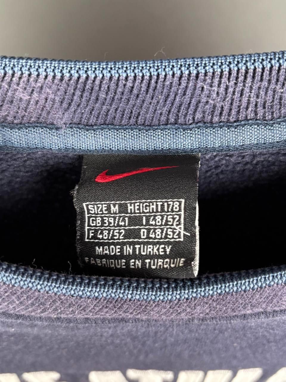 Nike Nike Athletic Sweatshirt Size M Vintage Size US M / EU 48-50 / 2 - 8 Thumbnail