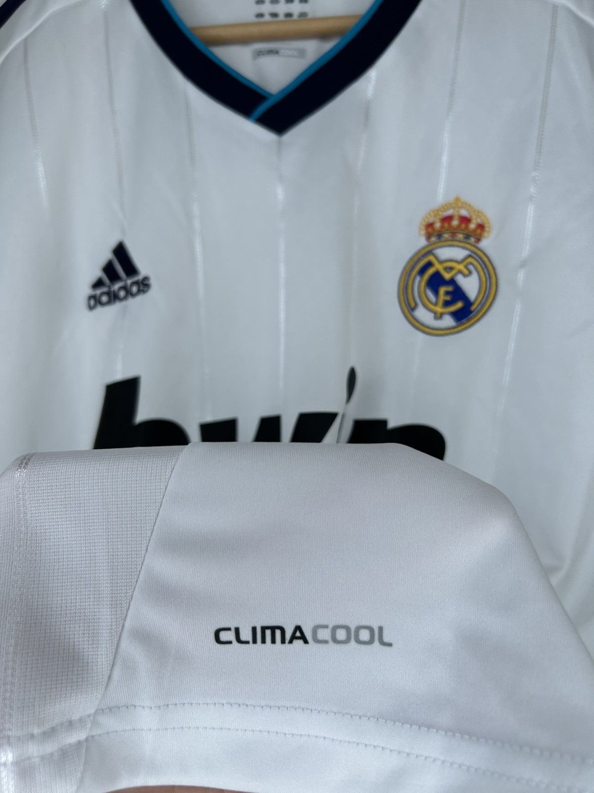 Adidas Adidas Real Madrid 2012 Home Jersey Size US L / EU 52-54 / 3 - 11 Thumbnail
