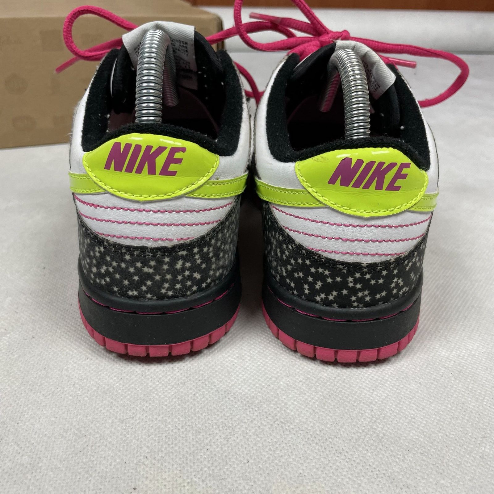Nike Nike Dunk Low GS 309601-174 White/Black Shoes 6Y Size US 6 / EU 39 - 15 Thumbnail