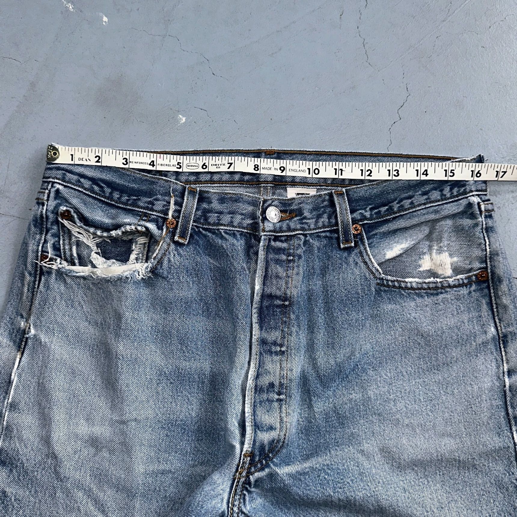 Levi's VINTAGE Levi's 501 Jeans Men 36x34 Light Wash 90s Straight 501 Series Denim Blue" Size US 36 / EU 52 - 7 Thumbnail