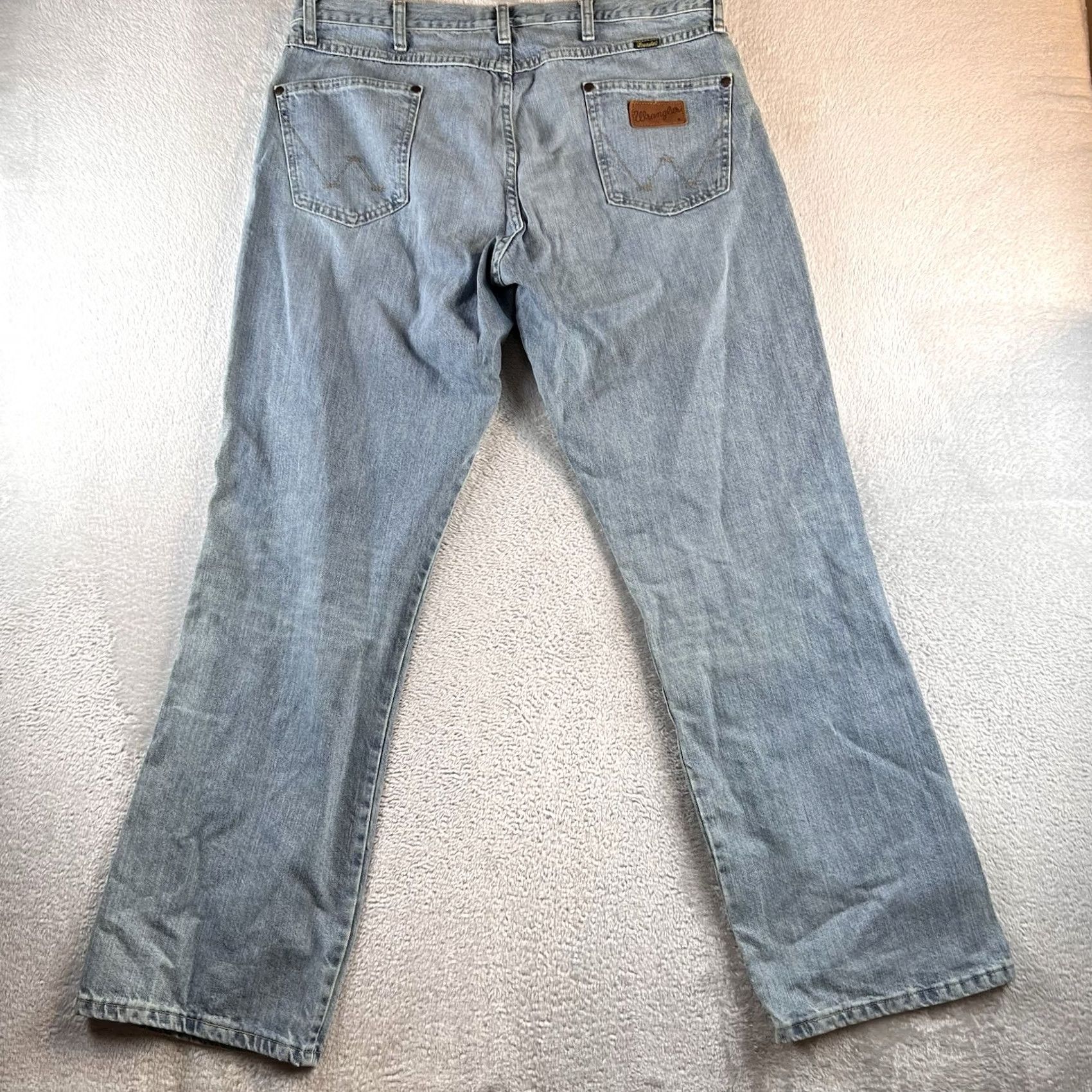 Wrangler Wrangler Retro Jeans Mens 38x34 Relaxed Straight Blue Light Wash WRT20CR Size US 38 / EU 54 - 2 Thumbnail