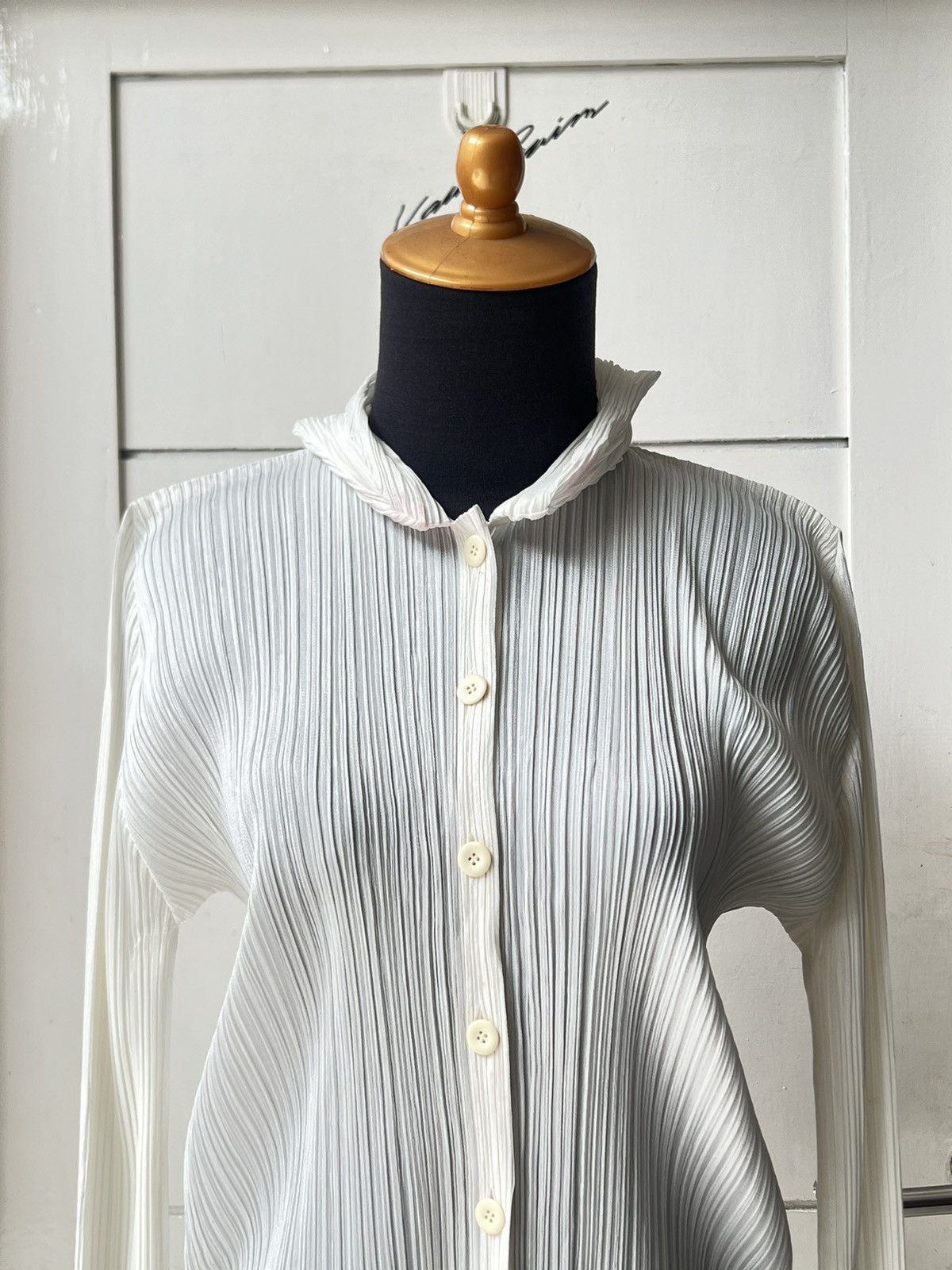 Pleats Please Issey Miyake ISSEY MIYAKE PLEATS PLEASE White Shirt Size US S / EU 44-46 / 1 - 6 Thumbnail