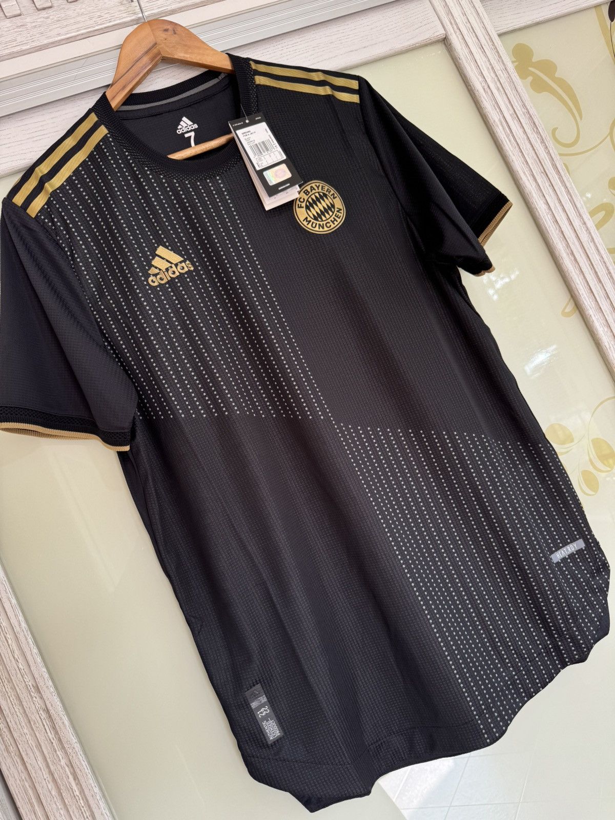 Adidas Bayern Munich 2021-2022 Away Player Issue Soccer Jersey Kit Size US L / EU 52-54 / 3 - 4 Thumbnail