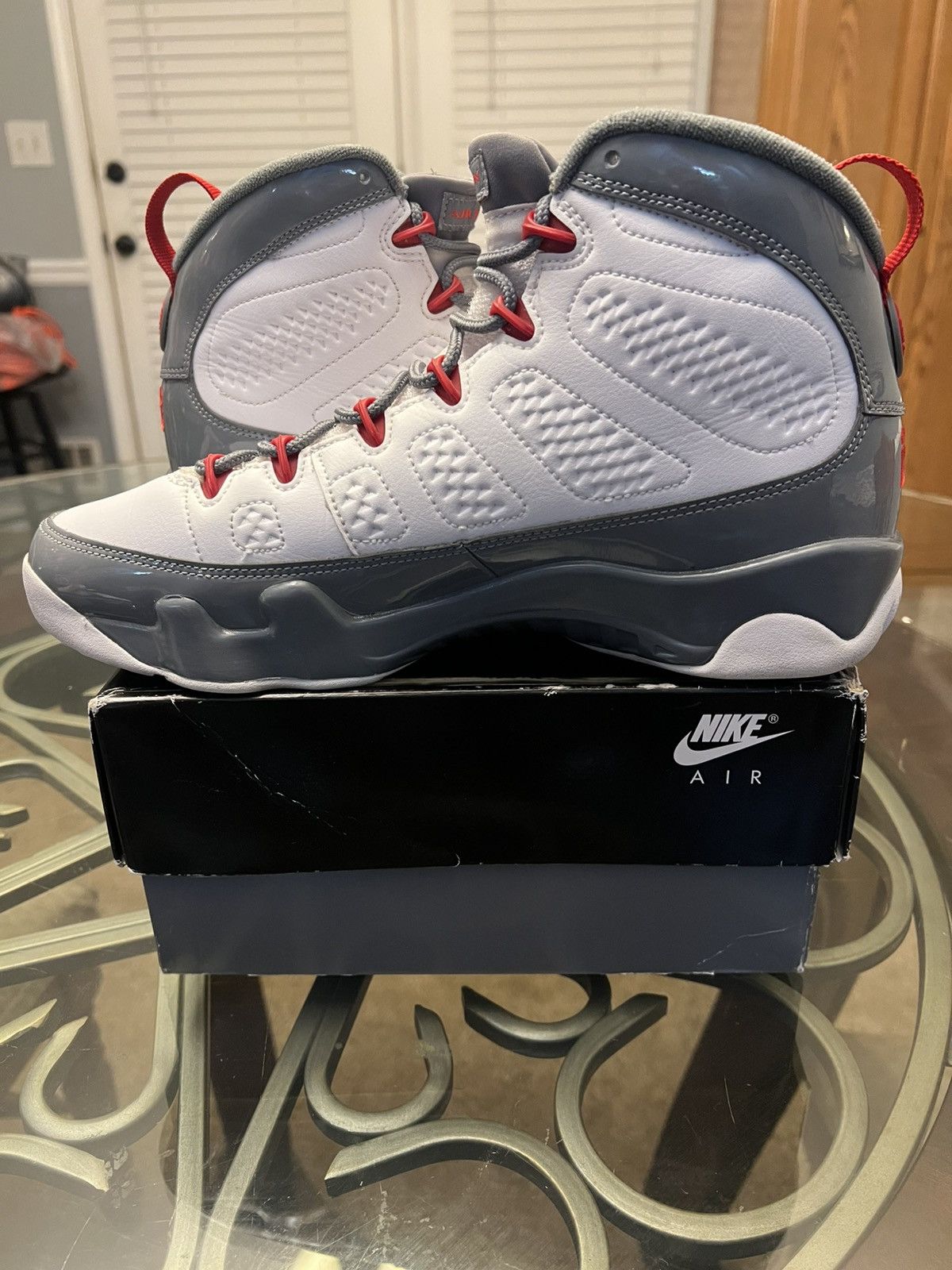 Jordan Brand Jordan 9 Retro Fire Red 2022 Size US 10 / EU 43 - 9 Thumbnail