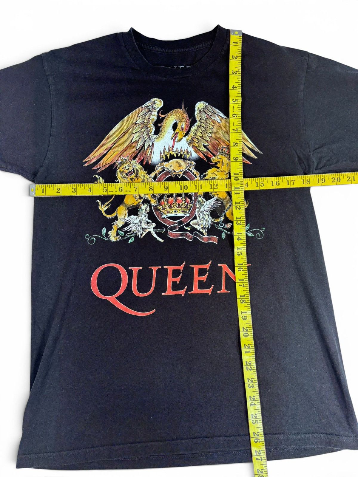 Other Queen Crest Logo Graphic Band Tee Black Size Medium Size US M / EU 48-50 / 2 - 6 Thumbnail