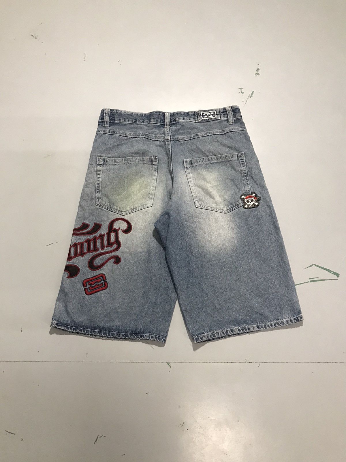 Billabong Vintage billabong embroidered denim jort Size US 34 / EU 50 - 2 Thumbnail