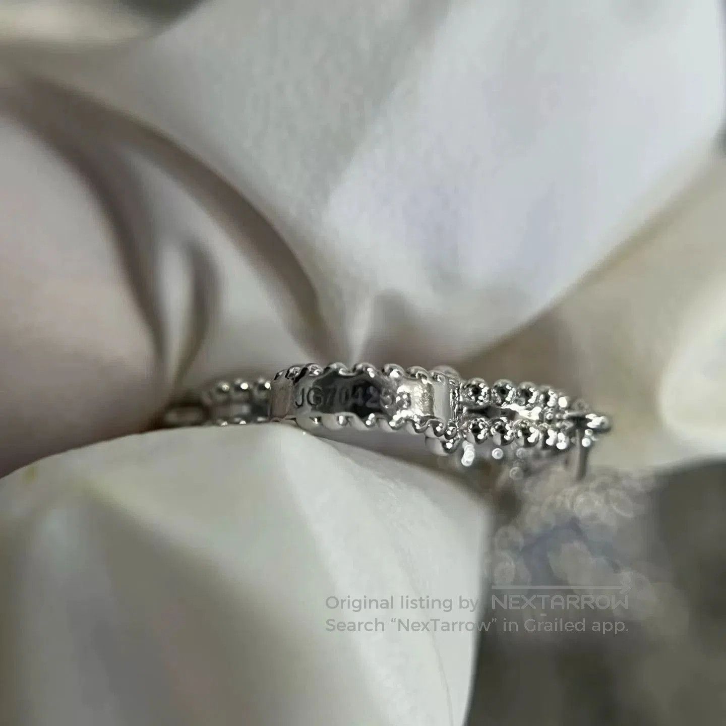 Van Cleef & Arpels Van Cleef Arpels 18K White Gold Purple Bracelet. Size ONE SIZE - 4 Thumbnail