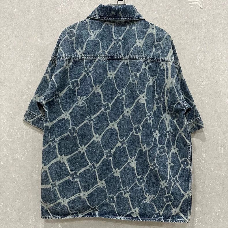 Louis Vuitton Louis Vuitton Short Sleeve Blue Plaid Denim Shirt Size US M / EU 48-50 / 2 - 2 Thumbnail