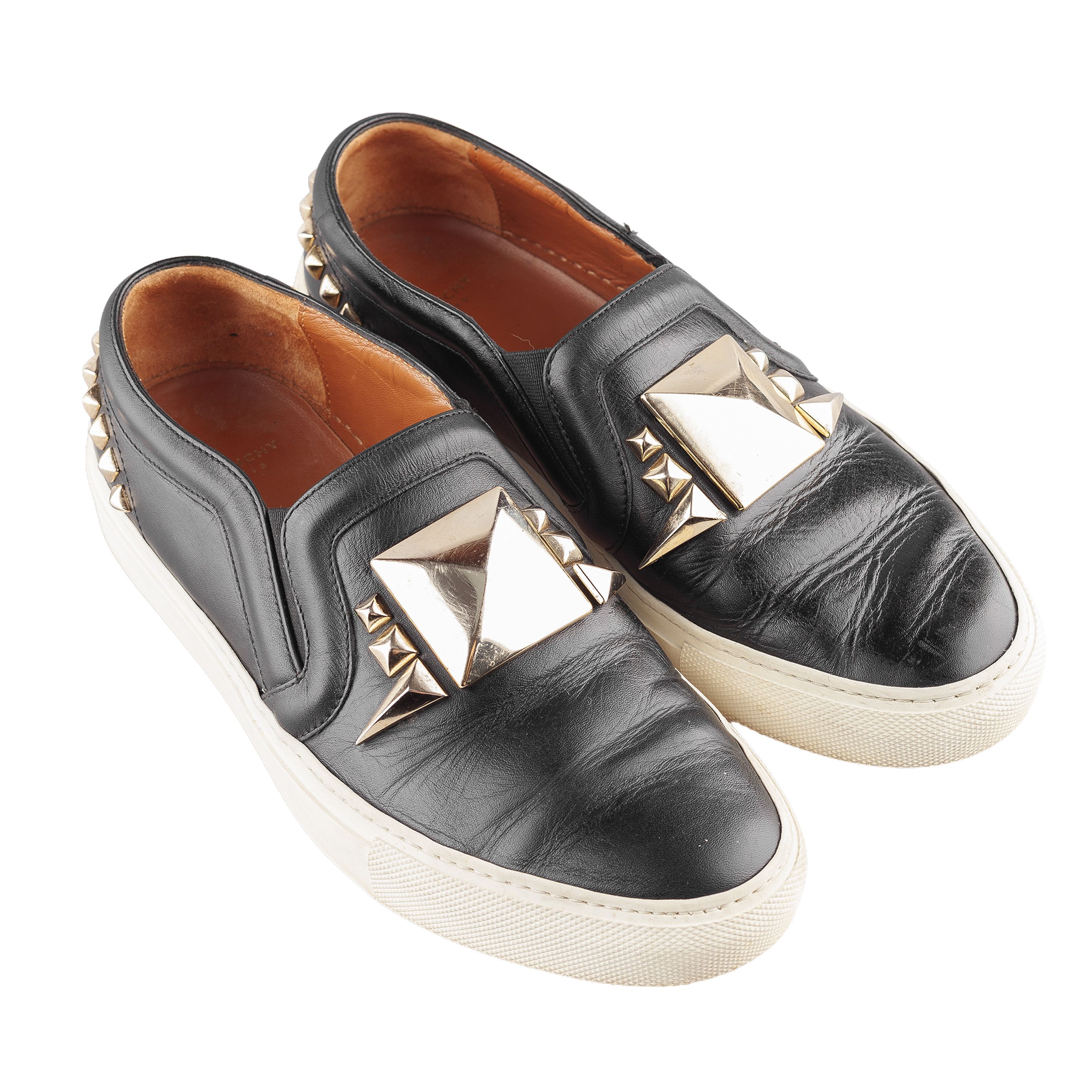 Givenchy Givenchy Paris by Tisci Studded Black Leather Slip On Shoes Size US 5 / EU 37 - 2 Thumbnail