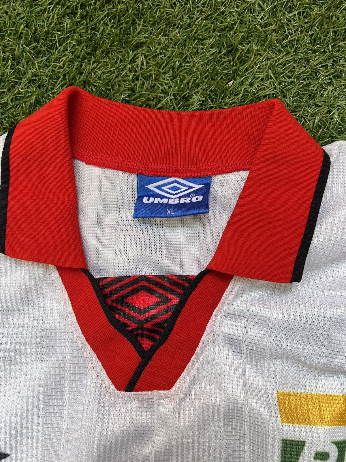 Umbro Flamengo 1995/96 Away Jersey Umbro Size US XL / EU 56 / 4 - 9 Thumbnail