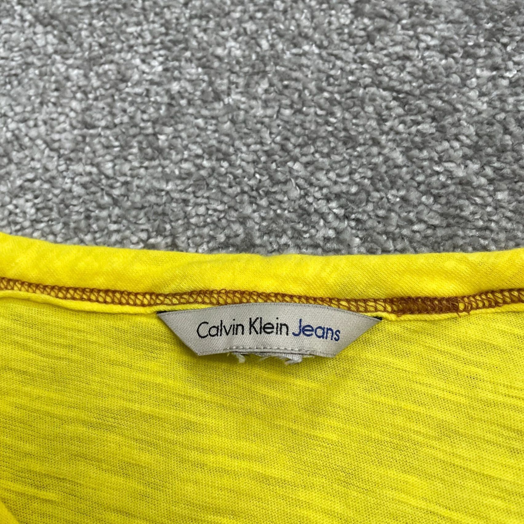 Calvin Klein Calvin Klein Jeans Basic T-Shirt Womens Small Yellow Round Neck Short Sleeve Tee Size L / US 10 / IT 46 - 5 Thumbnail