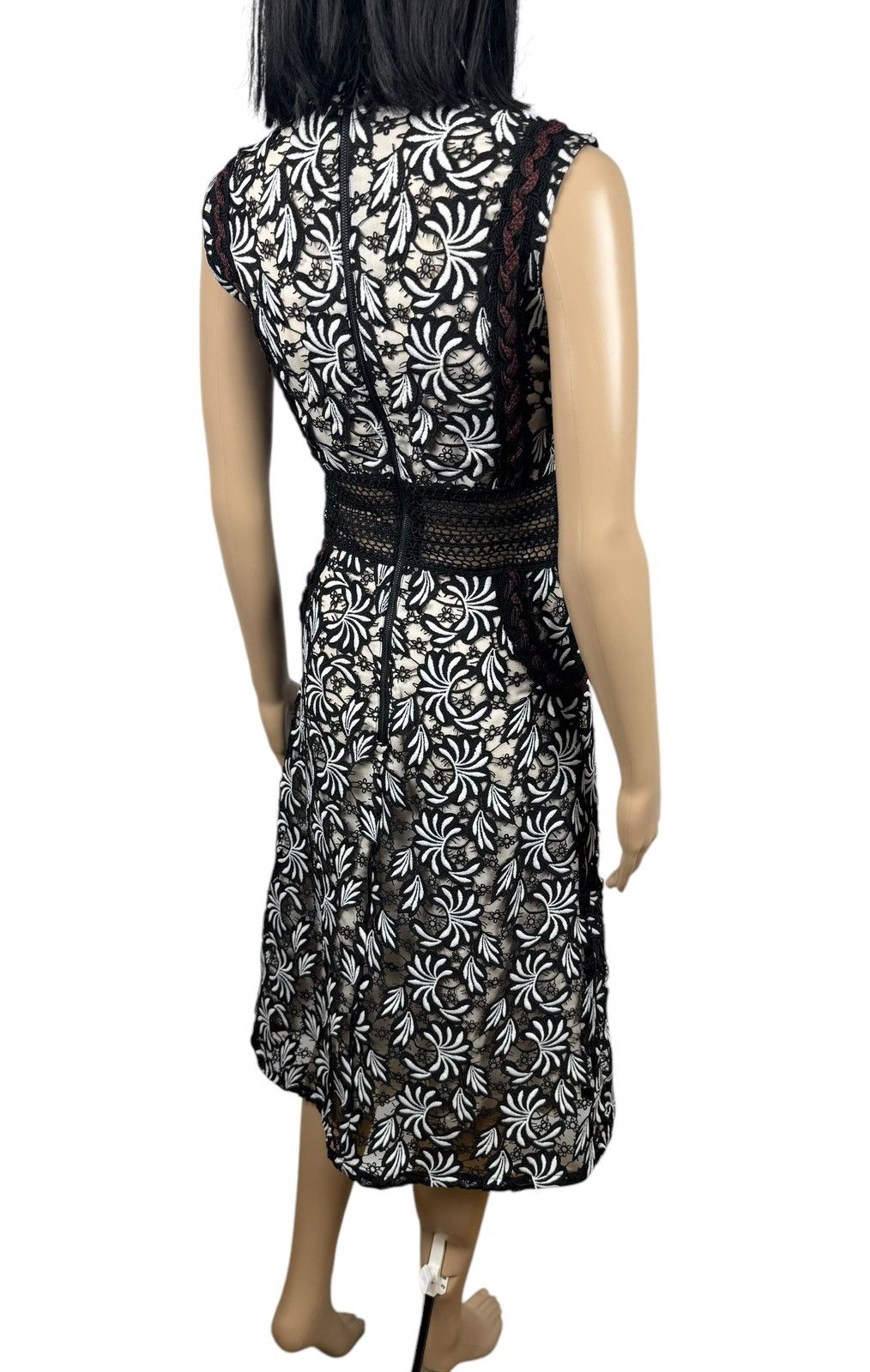 Self-Portrait Self Portrait Lace Sleeveless Lace Midi Dress size US4 UK8 Size S / US 4 / IT 40 - 10 Thumbnail