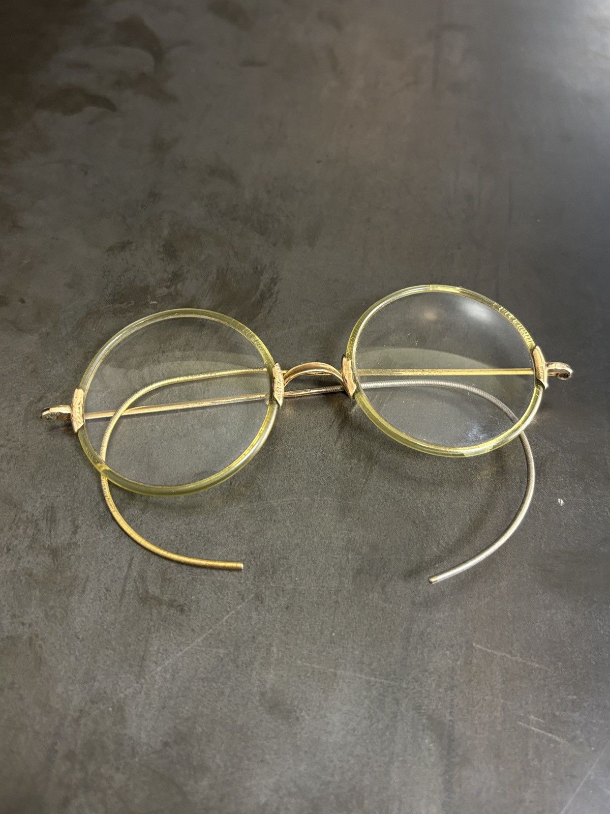 Shuron Antique Eyeglasses 1910s Shur-On Optical Gold F Round Frames Size ONE SIZE - 5 Thumbnail