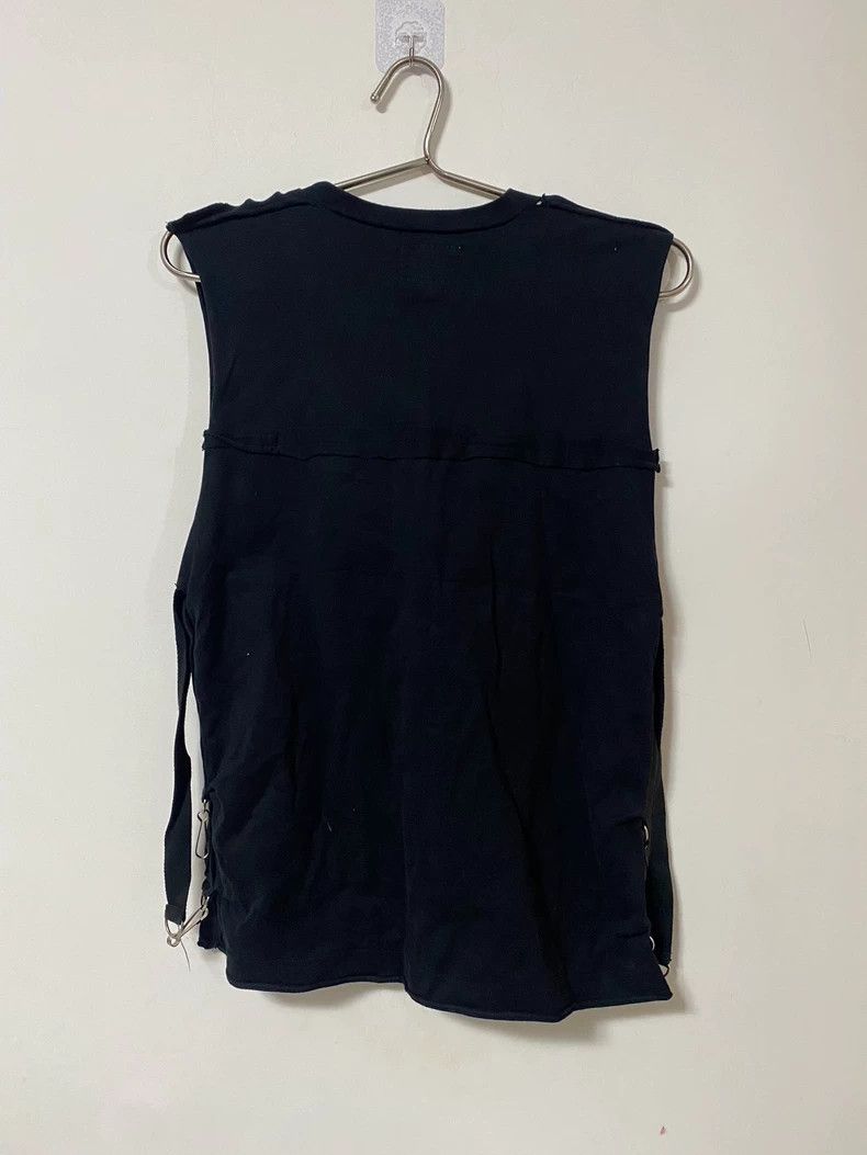 Vivienne Westwood Vivienne Westwood Tear off the punk vest Size XS / US 0-2 / IT 36-38 - 3 Thumbnail