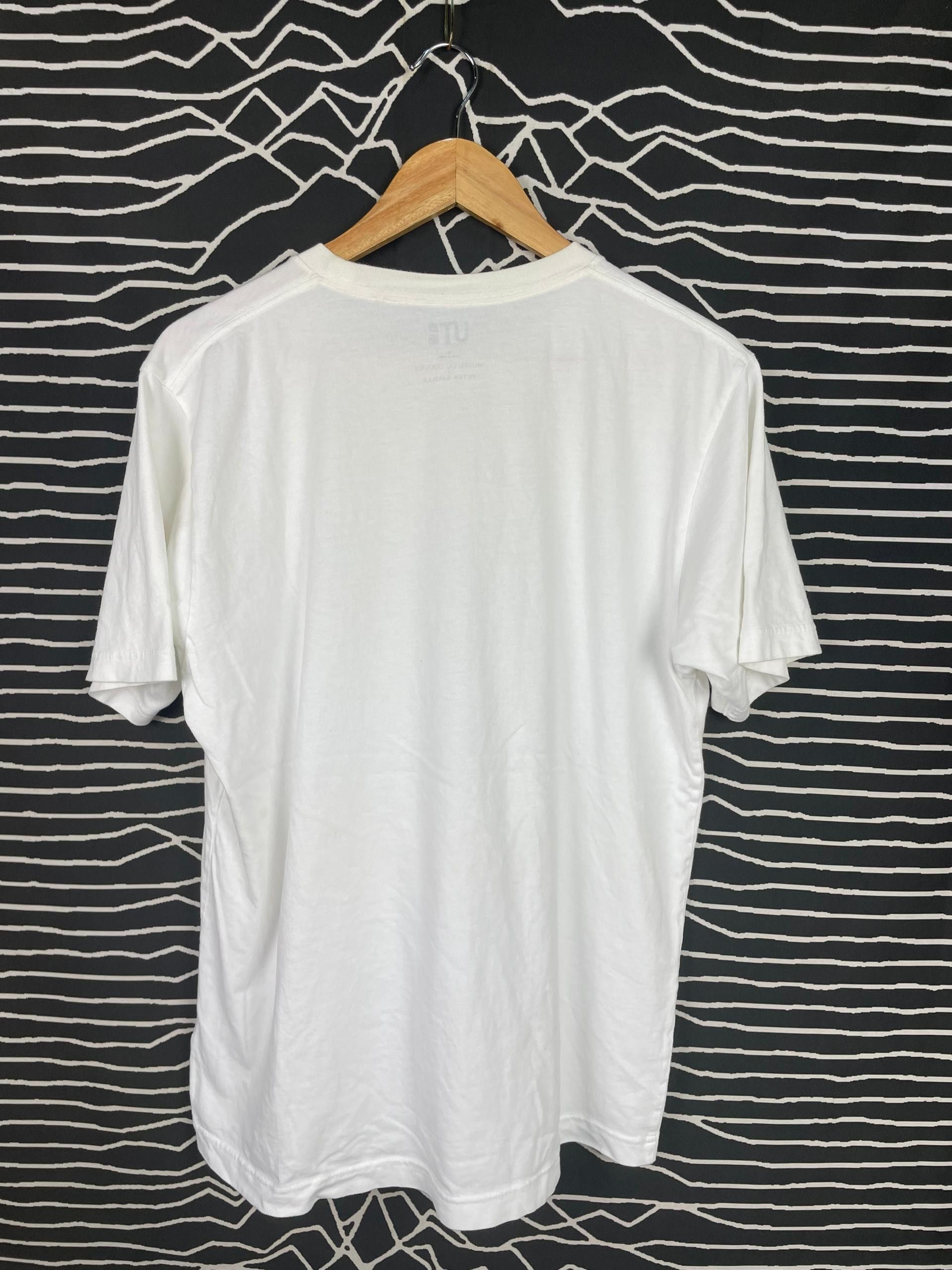 Japanese Brand × Uniqlo UT X Musèe Du Louve X Peter Saville Tee Size US L / EU 52-54 / 3 - 2 Thumbnail