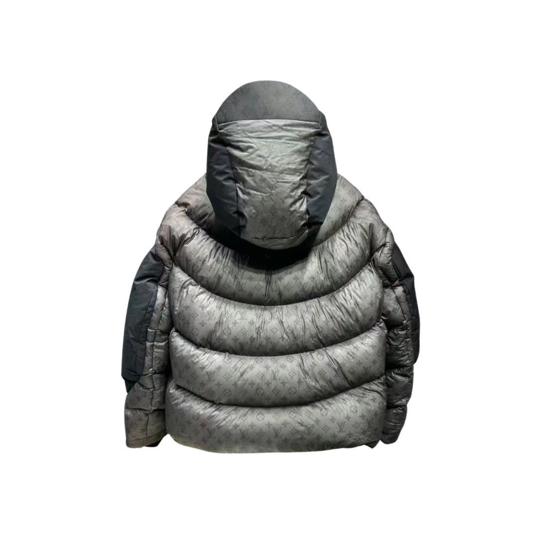Louis Vuitton × Virgil Abloh Louis Vuitton 2054 Monogram Down- Filled Puffer Jacket Size US L / EU 52-54 / 3 - 2 Thumbnail