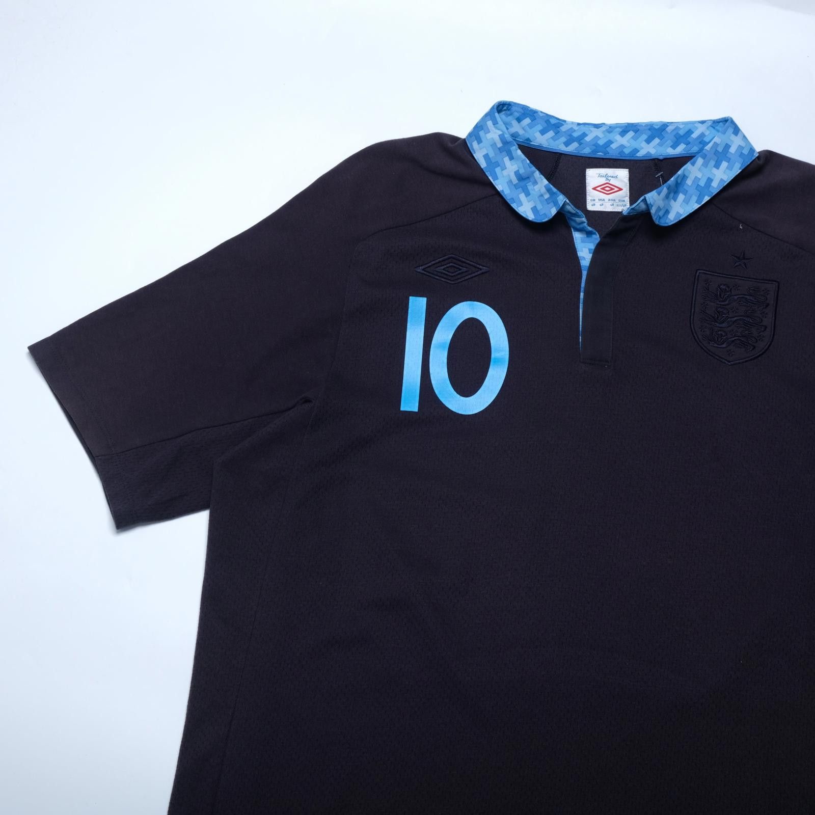 Umbro 2011/12 England Away Shirt Umbro Rooney (XL) Size US XL / EU 56 / 4 - 3 Thumbnail