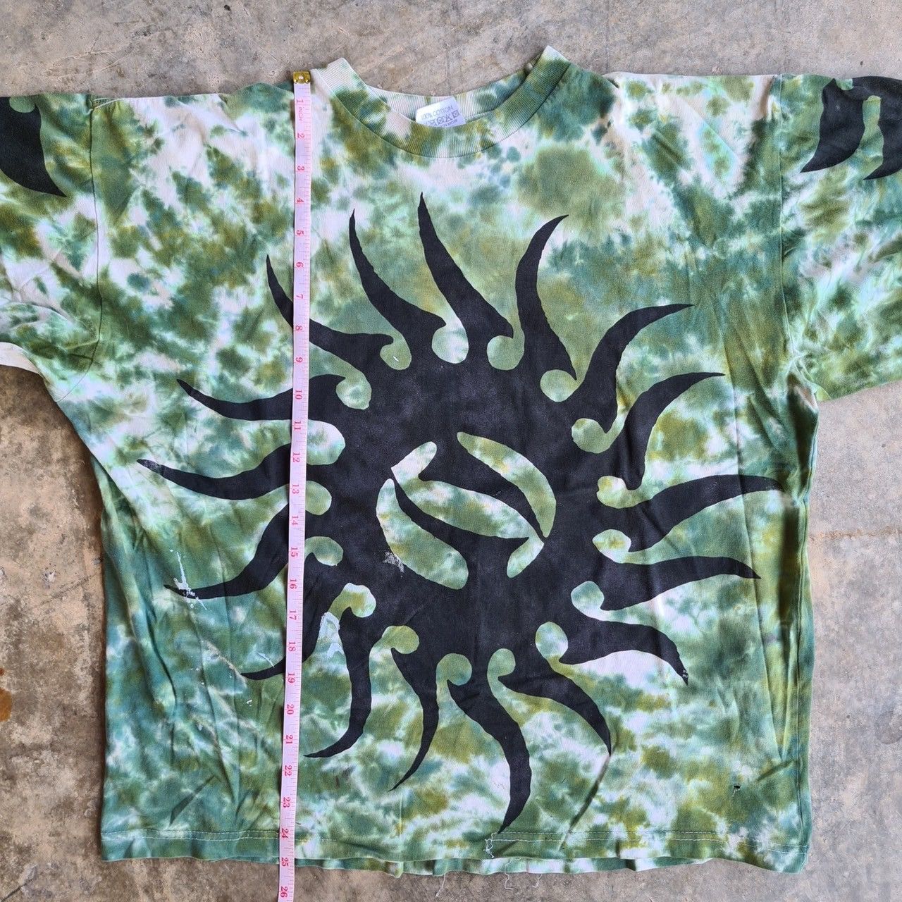 Band Tees × Vintage *RARE* VINTAGE 90s Y2K TRIBAL SPIRAL TIE DYE T-SHIRT METAL Size US XL / EU 56 / 4 - 11 Thumbnail