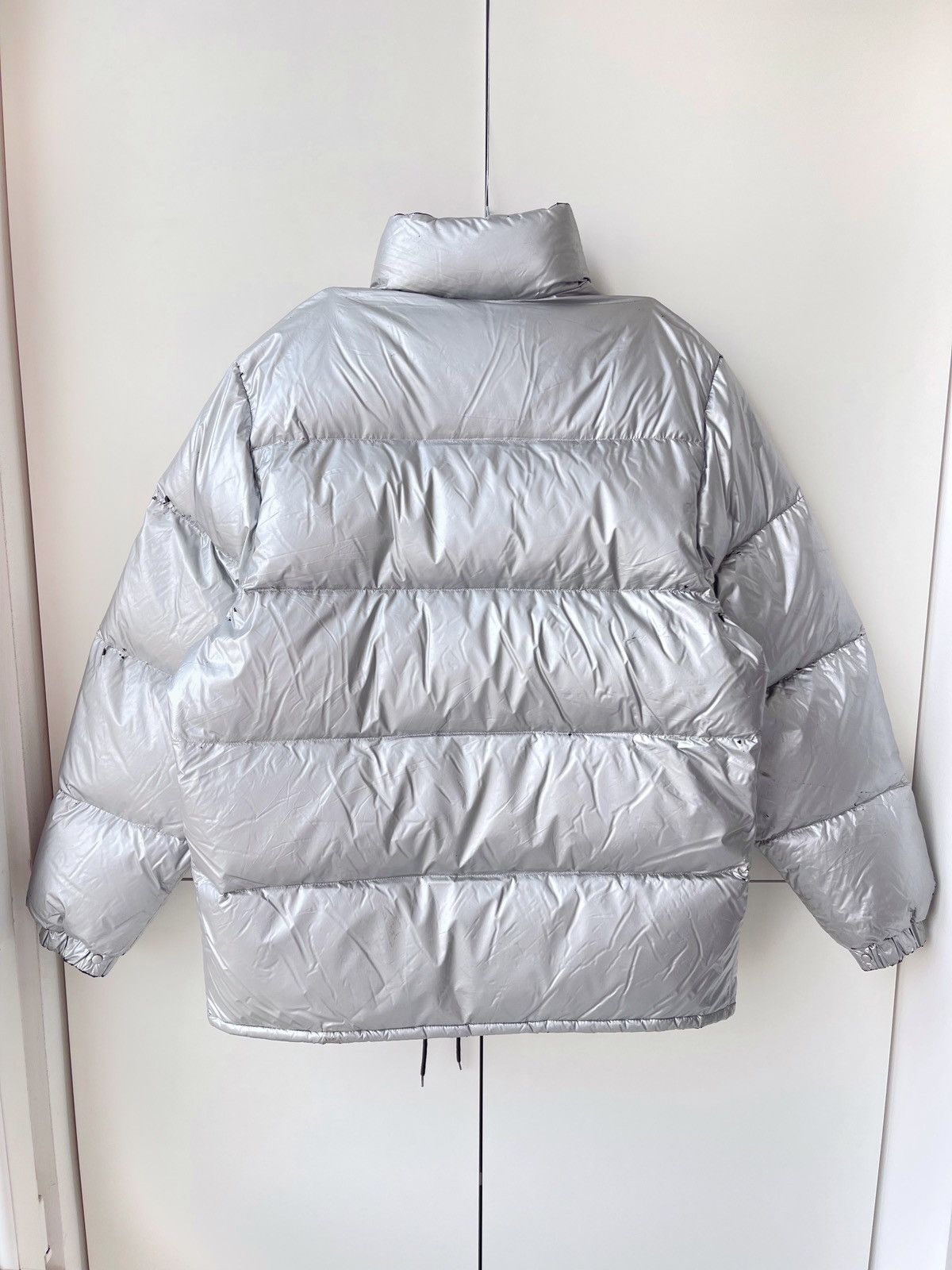 Moncler Vintage Moncler Grenoble Silver Puffer Jacket Down 90’s Size US L / EU 52-54 / 3 - 13 Thumbnail