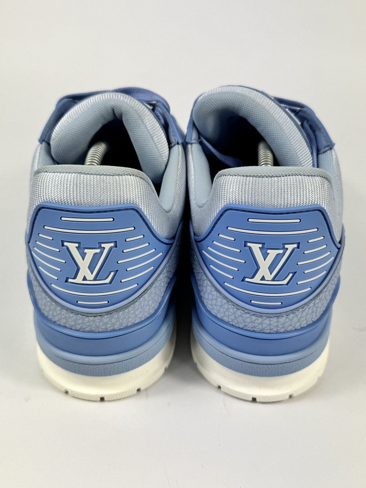 Louis Vuitton CLASSIC LOGO SNEAKERS Size US 11 / EU 44 - 3 Thumbnail