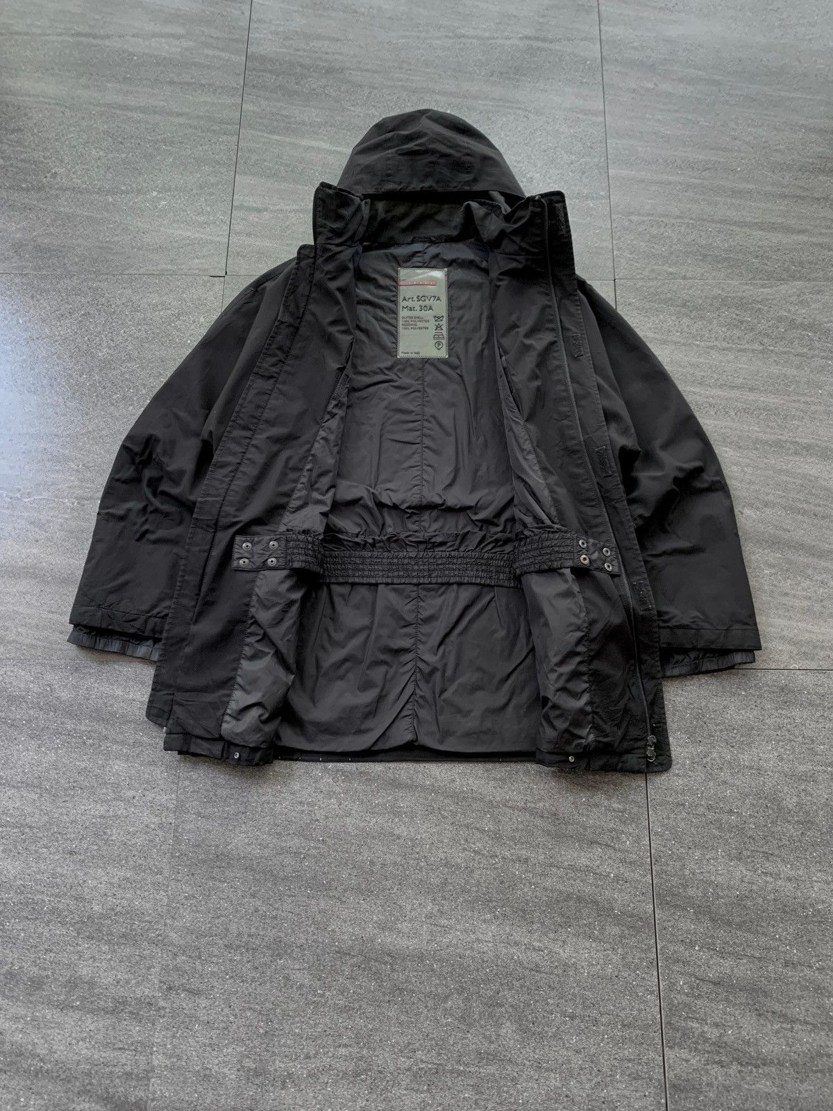 Prada FREE TAX! 2000s Red Tab Detachable Hood Goretex Jacket Size US S / EU 44-46 / 1 - 5 Thumbnail