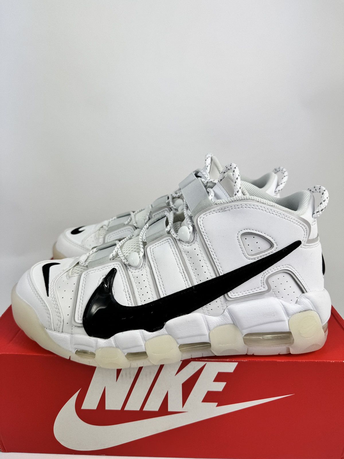 Nike NIKE AIR MORE UPTEMPO Size US 10 / EU 43 - 5 Thumbnail