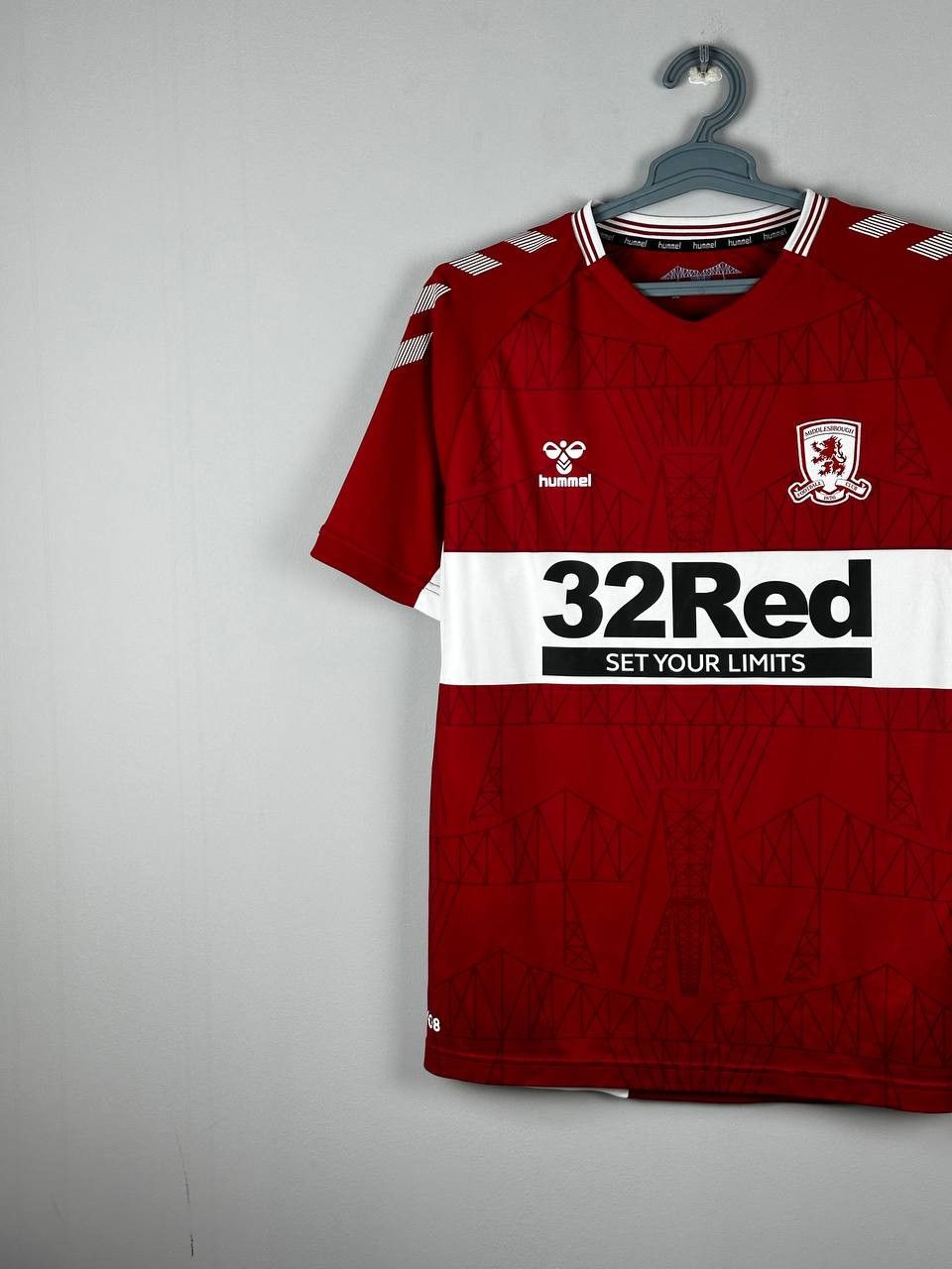 Hummel Middlesbrough 2021/2022 Hummel Home Football Jersey Size XL Size US XL / EU 56 / 4 - 2 Thumbnail