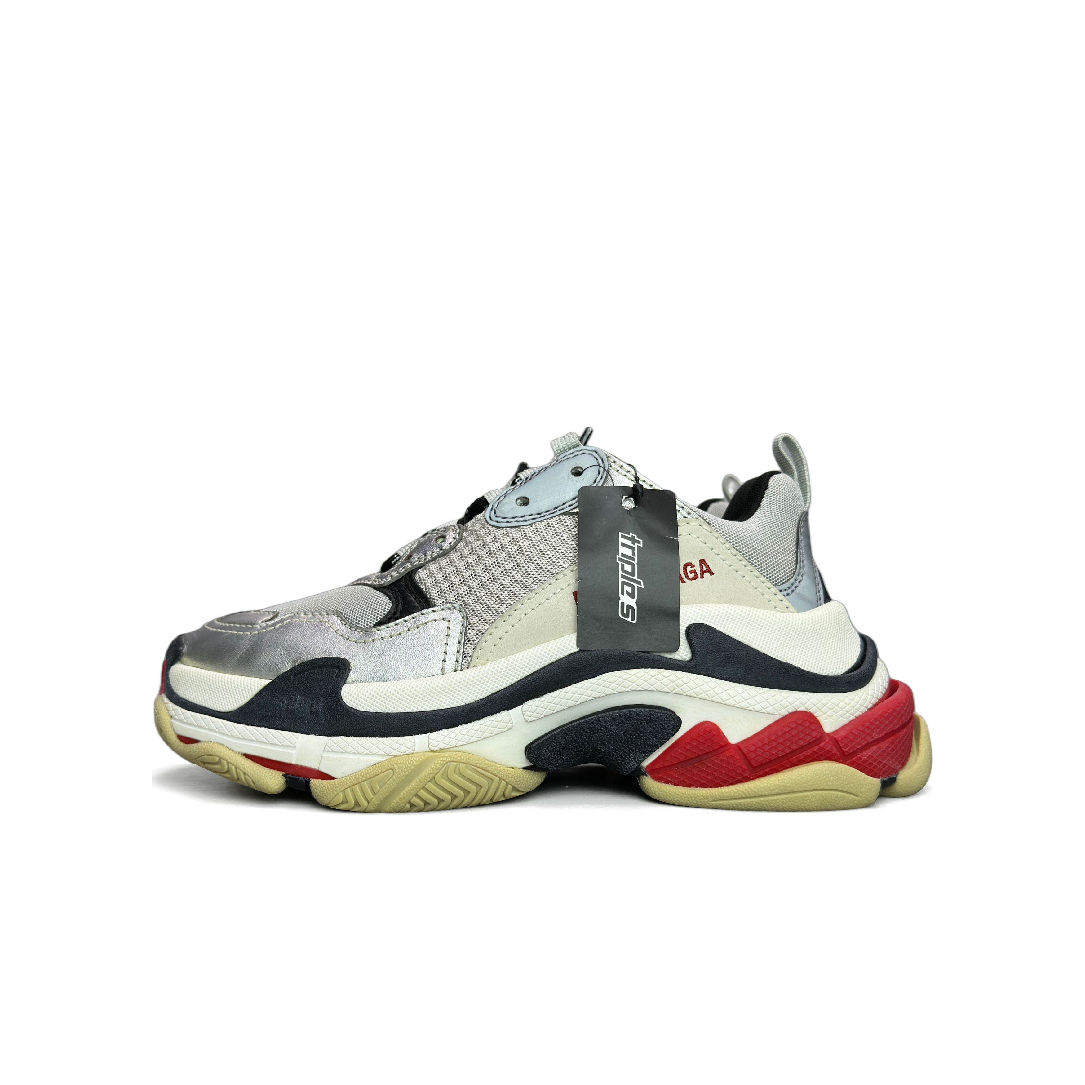 Balenciaga Balenciaga Triple S Low-Top Sneakers Size 37 Size US 7 / IT 37 - 1 Thumbnail
