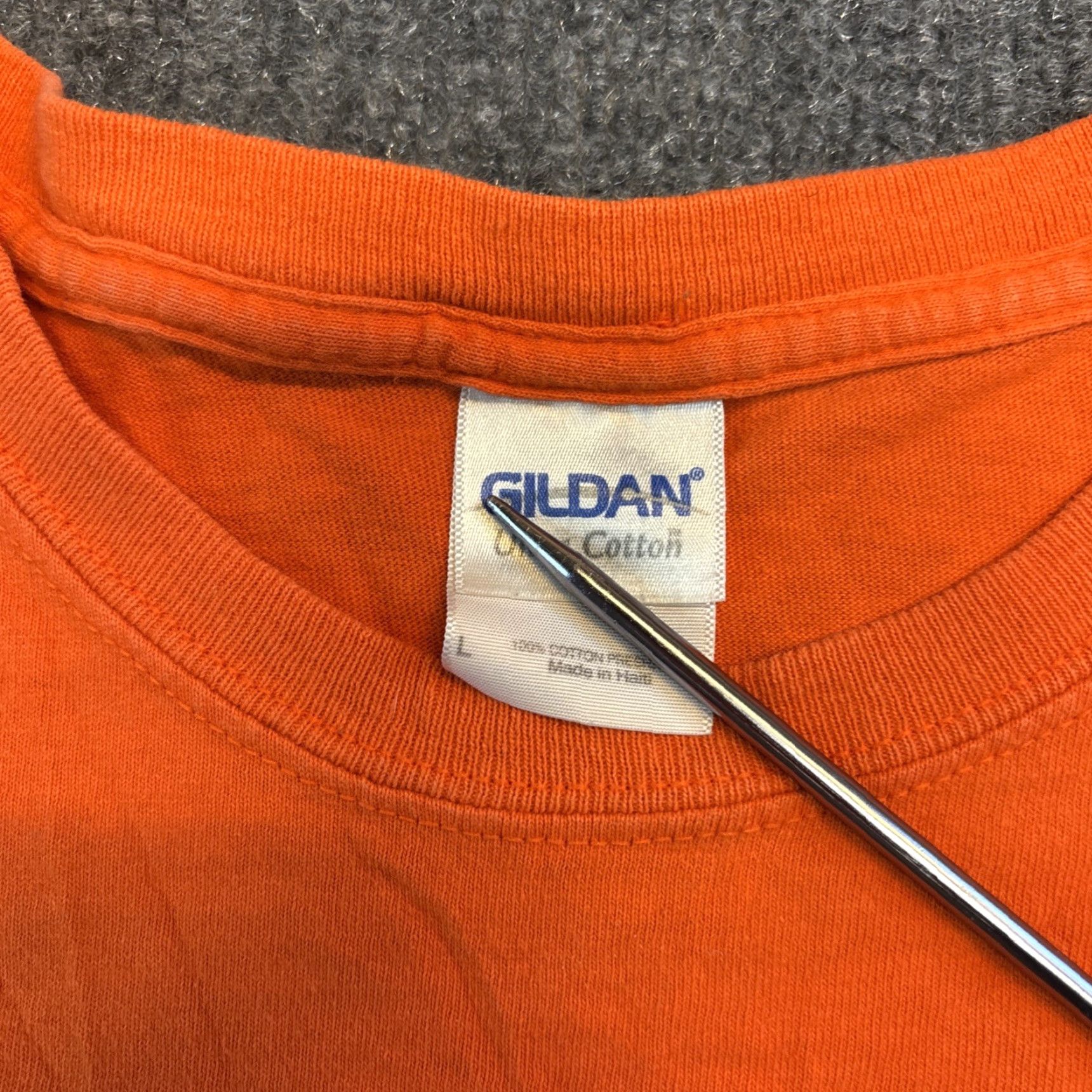 Gildan Gildan T-Shirt Men’s Large Orange USS Bataan LHD 5 US Navy Shirt Mens L Orange USS Bataan LHD 5 Gildan Size US L / EU 52-54 / 3 - 3 Thumbnail
