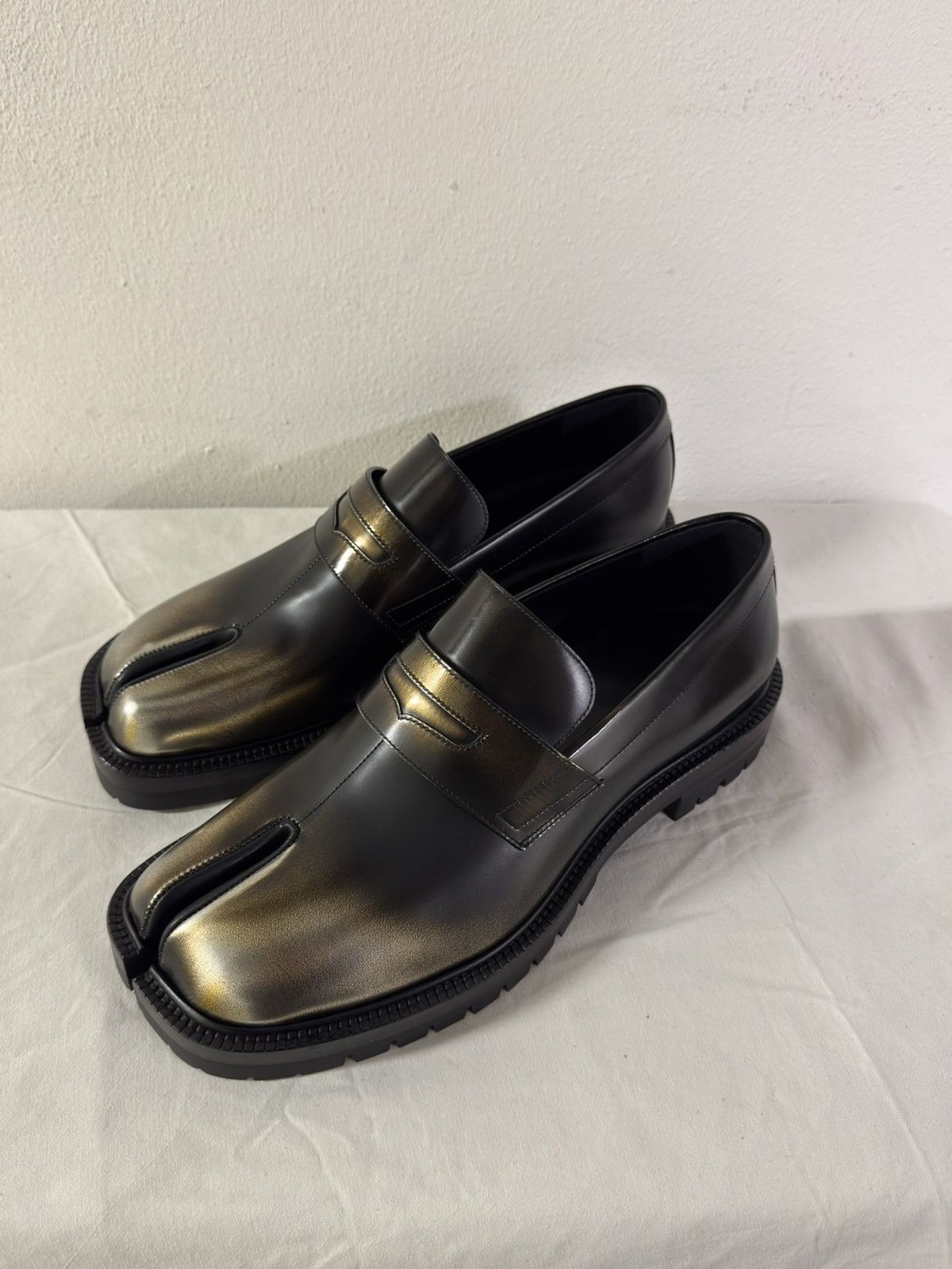 Maison Margiela Maison Margiela Tabi Platform Loafers - Black / Gold 45 Size US 12 / EU 45 - 1 Thumbnail