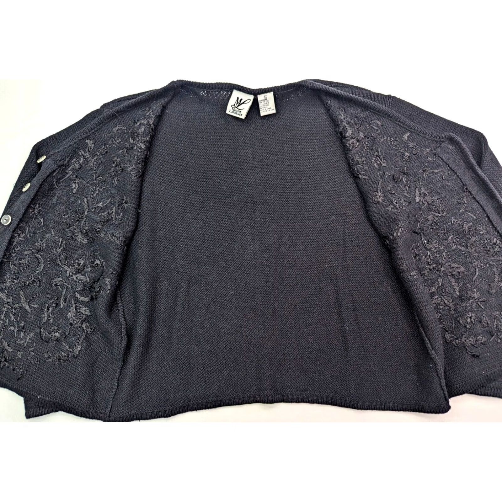 Vintage Maggie Lawrence Cardigan Women M Black Floral Embroidered Bead Accent Cable Knit V-Neck Sweater Shirt/Layering Size M / US 6-8 / IT 42-44 - 4 Thumbnail