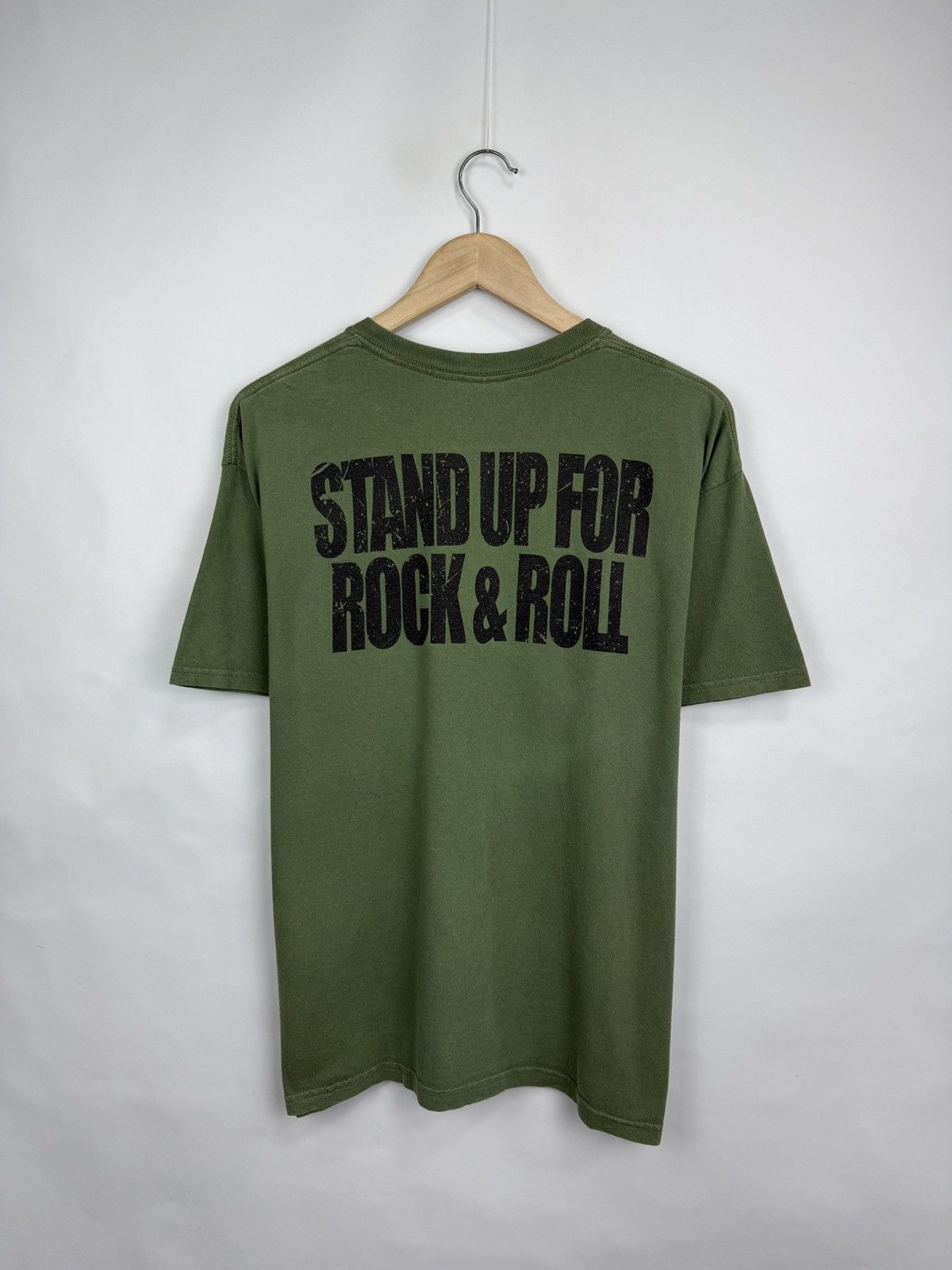 Gildan 🇦🇺 Vintage Y2K AIRBOURNE Stand Up For Rock Roll Hard Rock Size US L / EU 52-54 / 3 - 7 Thumbnail