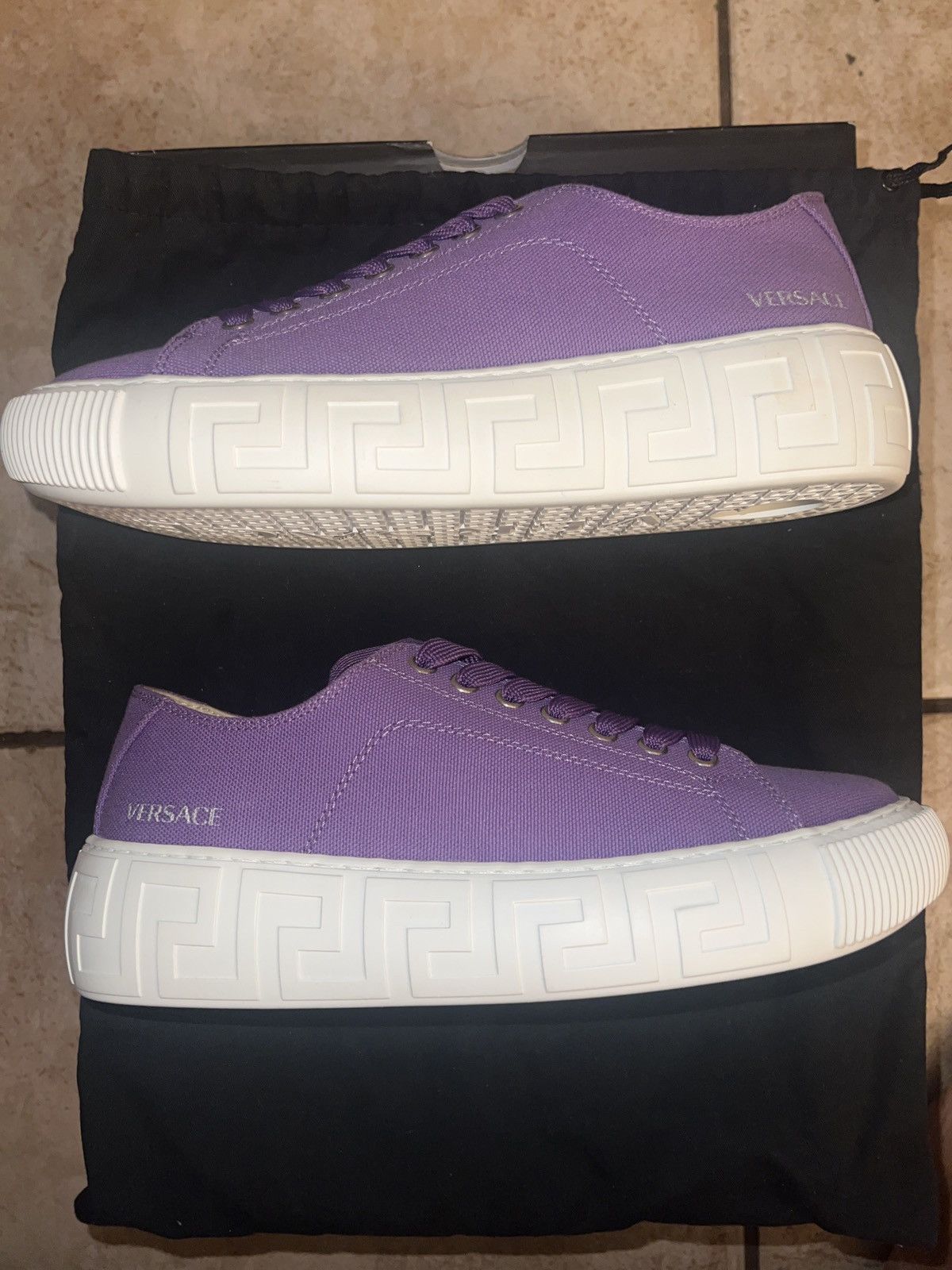 Versace Versace Low Top Sneakers Brand New!! 100% Authentic Size US 7 / IT 37 - 5 Thumbnail
