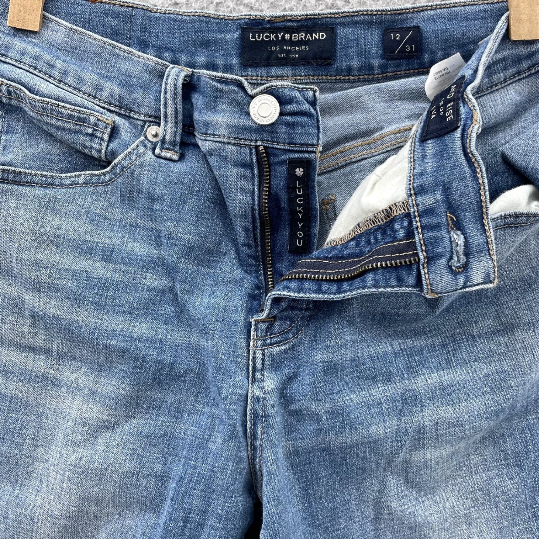 Lucky Brand Lucky Brand Jeans Women's 12/31 Mid Rise Crop Ava Denim Classic Comfort 90s Blue Size 34" / US 12 / IT 48 - 6 Thumbnail