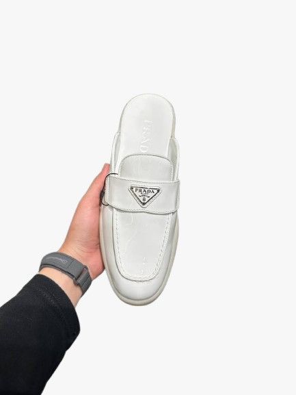 Prada o1B3y1r0526 Patent Mules in White Size US 11 / IT 41 - 2 Thumbnail