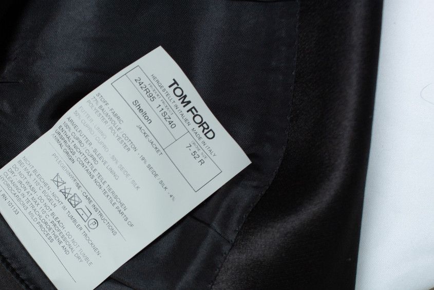 Tom Ford Tom Ford, Black Shelton perforated tuxedo jacket Size 52R - 8 Thumbnail