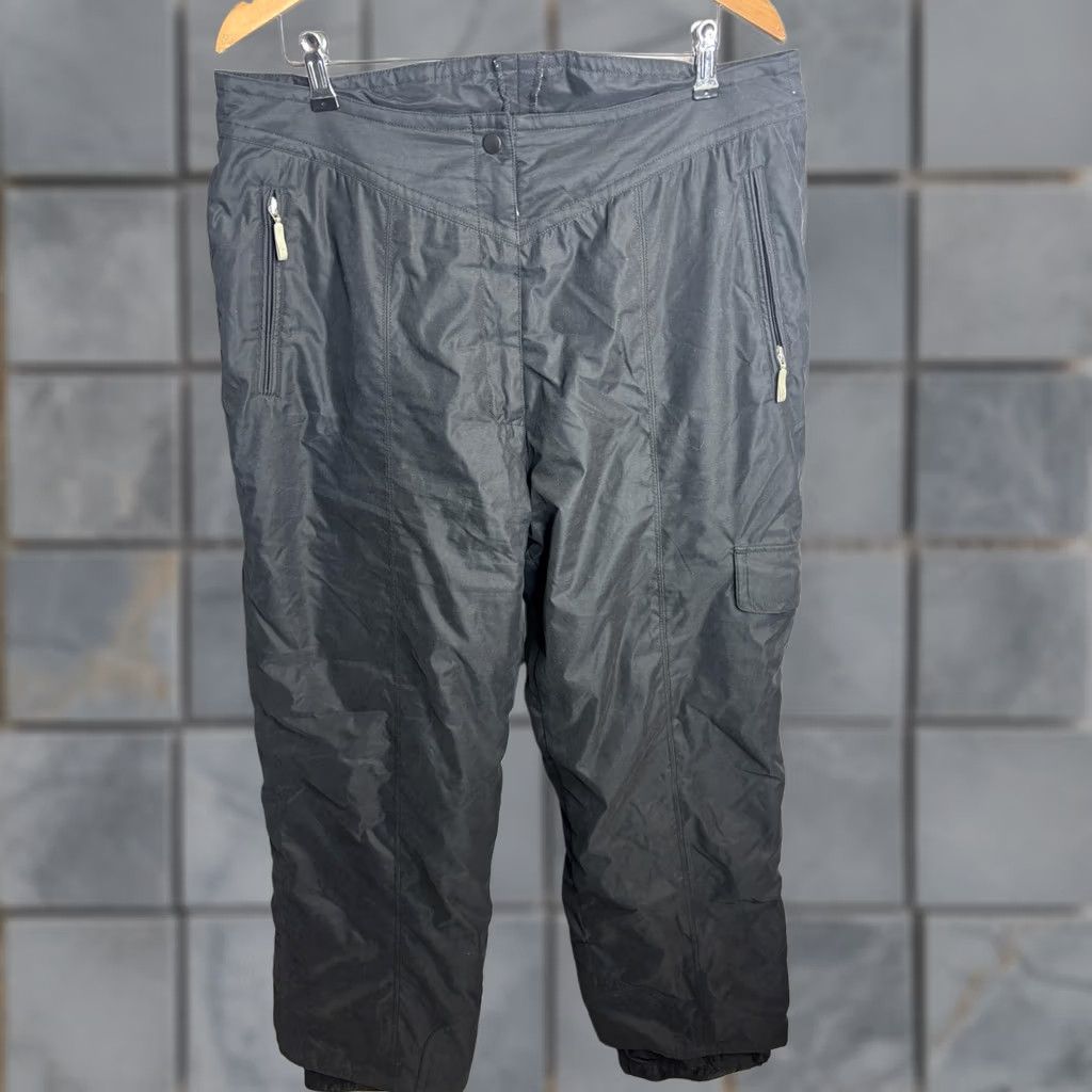 Obermeyer Obermeyer Northern Lights Insulated Snow Ski Winter Outdoor Pants Womens 16 Size 38" / US 16 / IT 52 - 1 Thumbnail