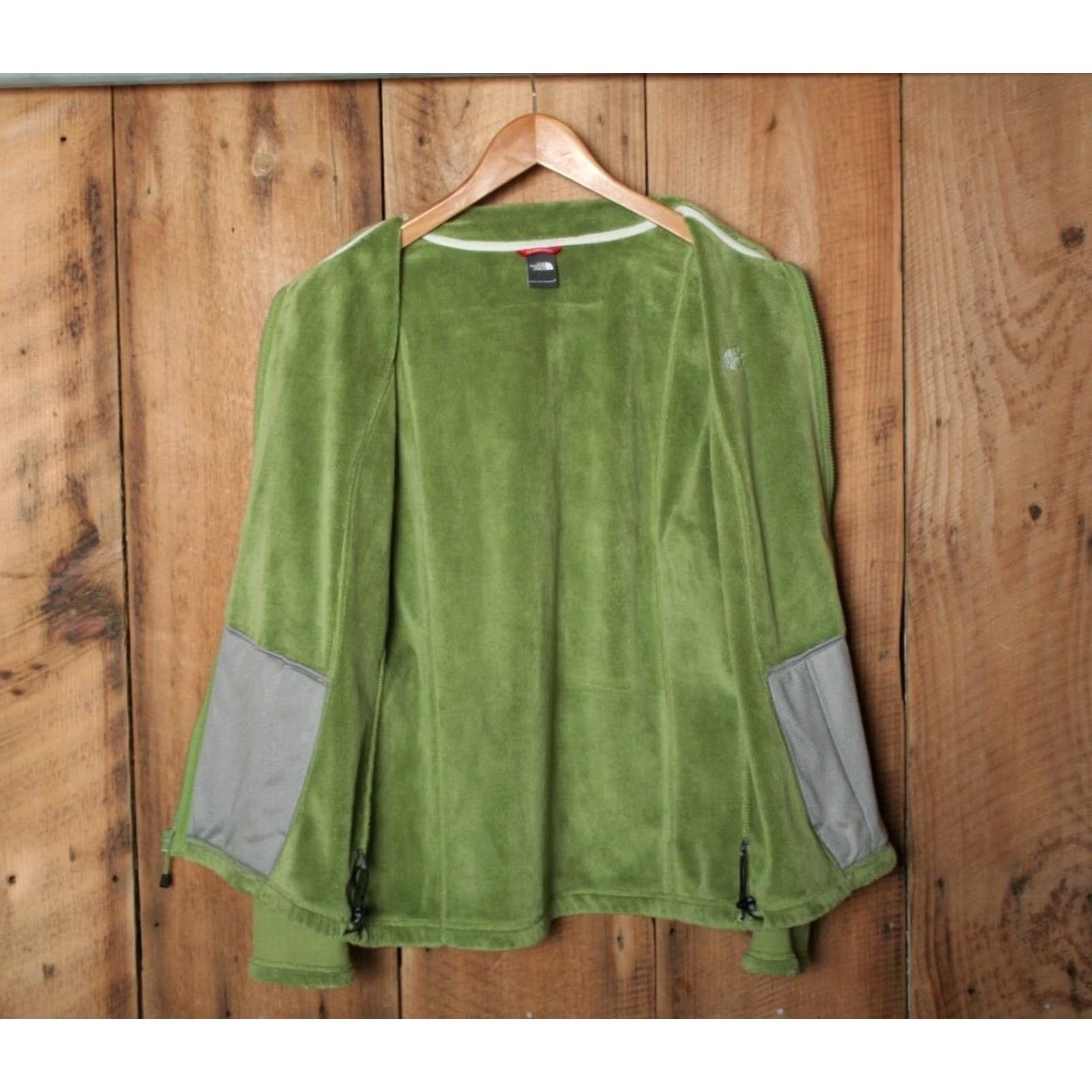The North Face THE NORTH FACE Lime Green Full Zip Fleece Jacket Women's L/XL Size Regular Zip color Green Adult Womens Jacket Size L / US 10 / IT 46 - 7 Thumbnail