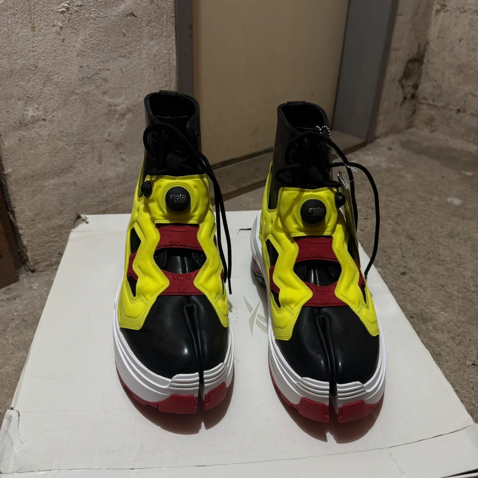 Maison Margiela × Reebok Maison Margiela x reebok tabi high sneakers boots Size US 11.5 / EU 44-45 - 3 Thumbnail
