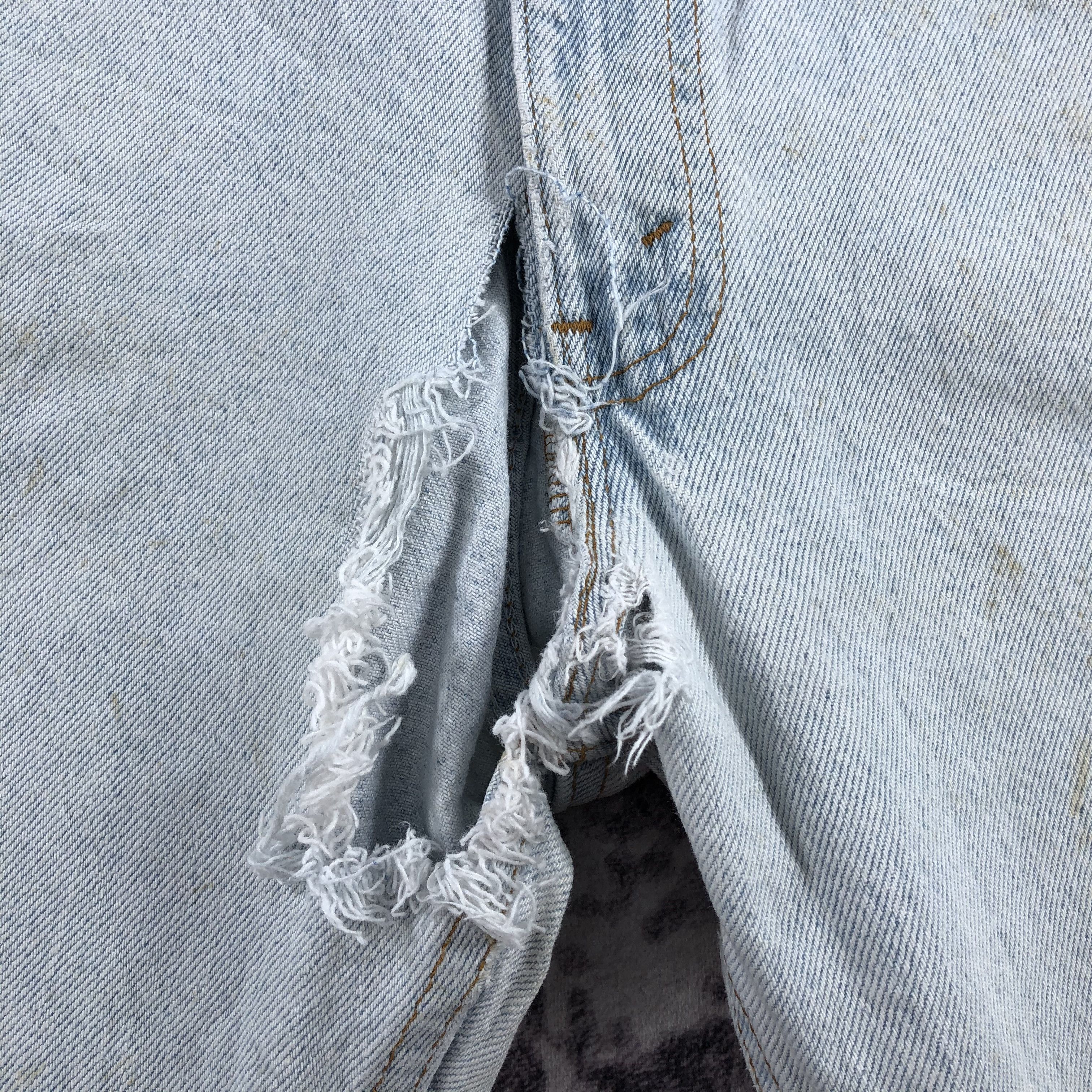 Levi's × Vintage Vintage 90s Light Wash Levis 505 Jeans-JM2408 Size US 33 - 8 Thumbnail