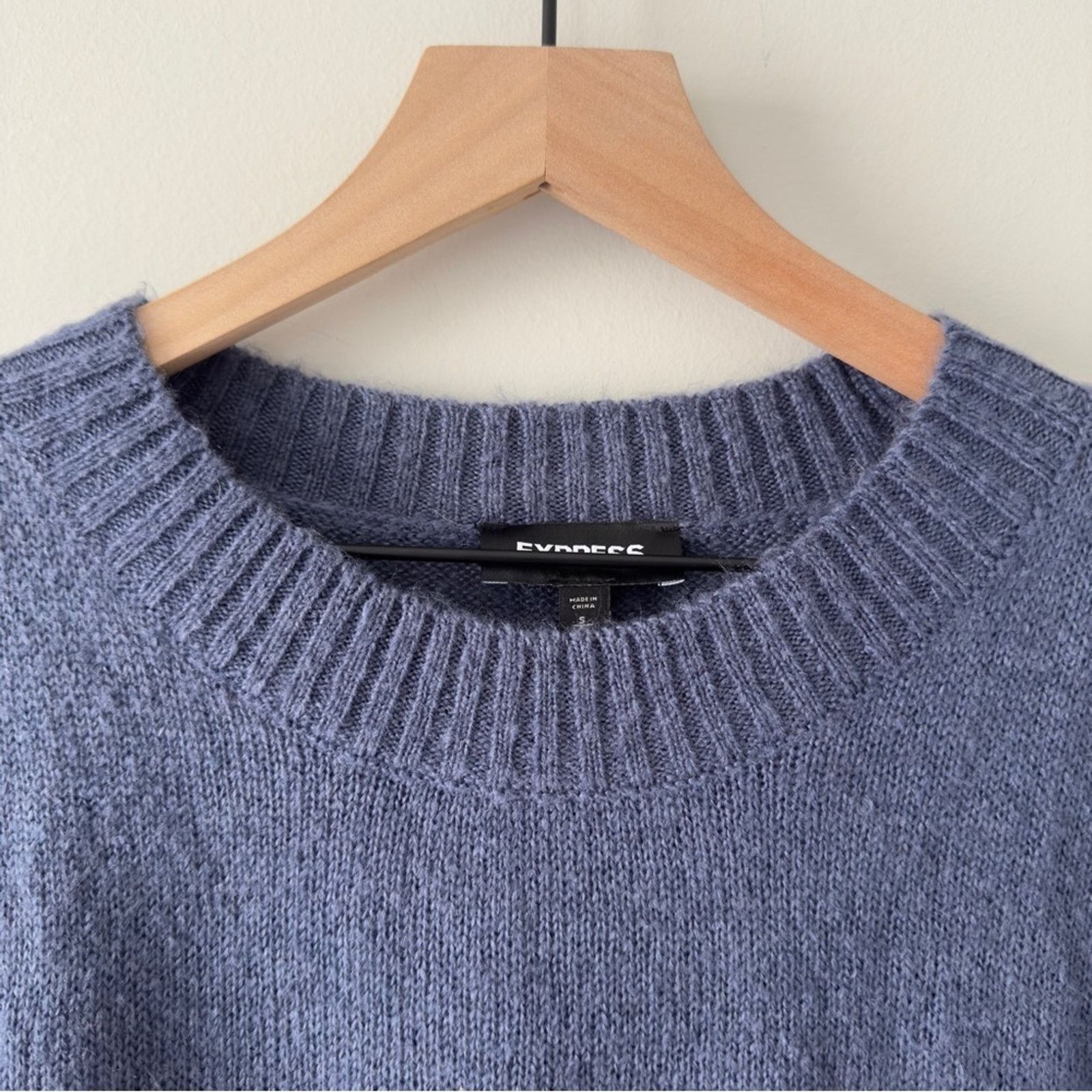 Express Express Cozy Blue Sweater Long Sleeve Cuffs Crew Neck Solid Size S / US 4 / IT 40 - 5 Thumbnail