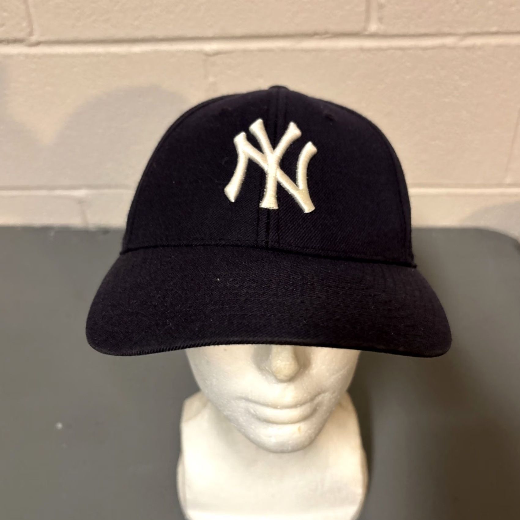 47 ’47 Brand New York Yankees Hat Baseball Cap Captain Adjustable MLB Blue OSFA Size ONE SIZE - 3 Thumbnail
