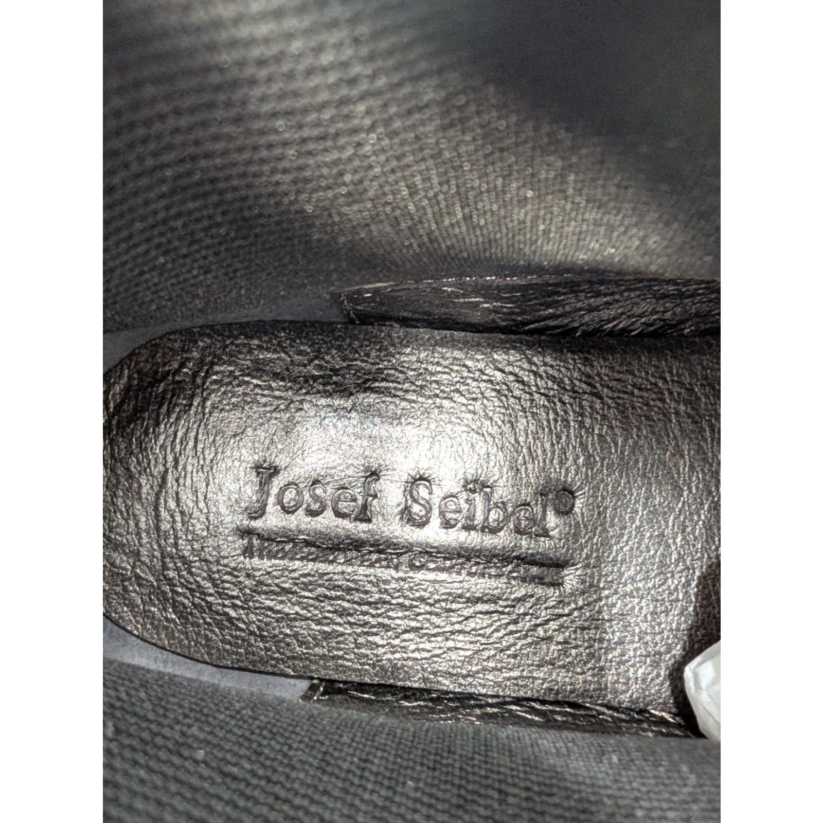 Vintage Josef Seibel Boots Womens 6.5 Blue Leather Chelsea Ankle Booties Comfort Casual Chelsea Boot Womens 6.5 Blue Leather Size US 7 / IT 37 - 6 Thumbnail