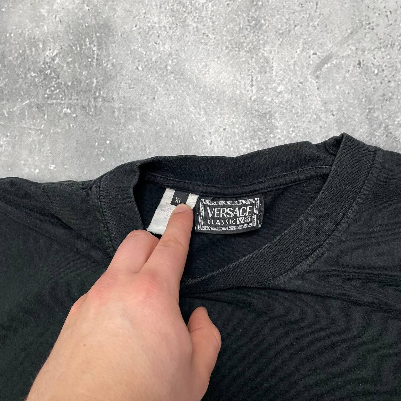 Versace × Vintage Vintage 2000s Versace Classic V2 Long Sleeve T Shirt Faded Size US XL / EU 56 / 4 - 4 Thumbnail