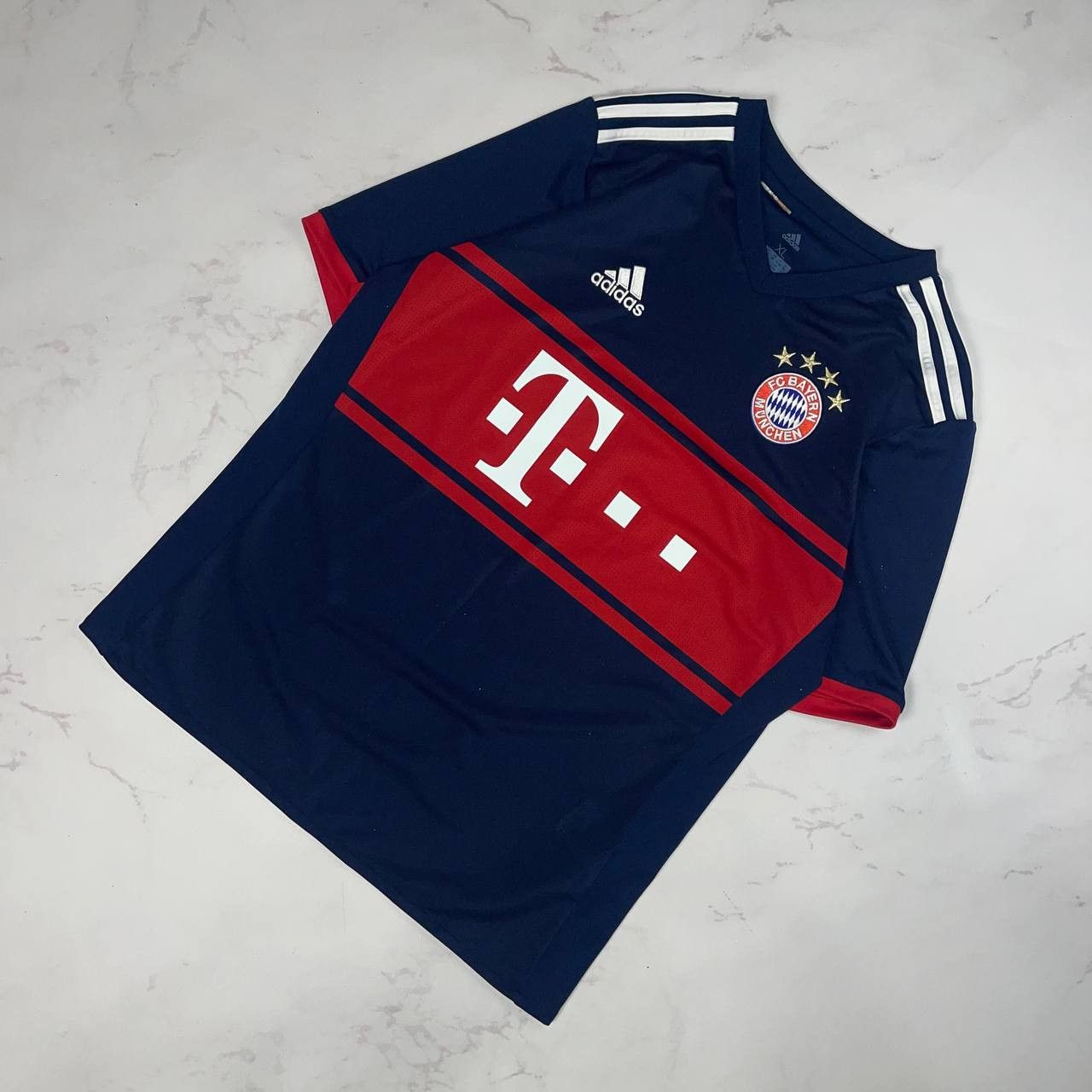 Adidas AdidasB AYERN MUNICH 2017 Away Football Shirt Soccer Jersey Size US M / EU 48-50 / 2 - 1 Thumbnail