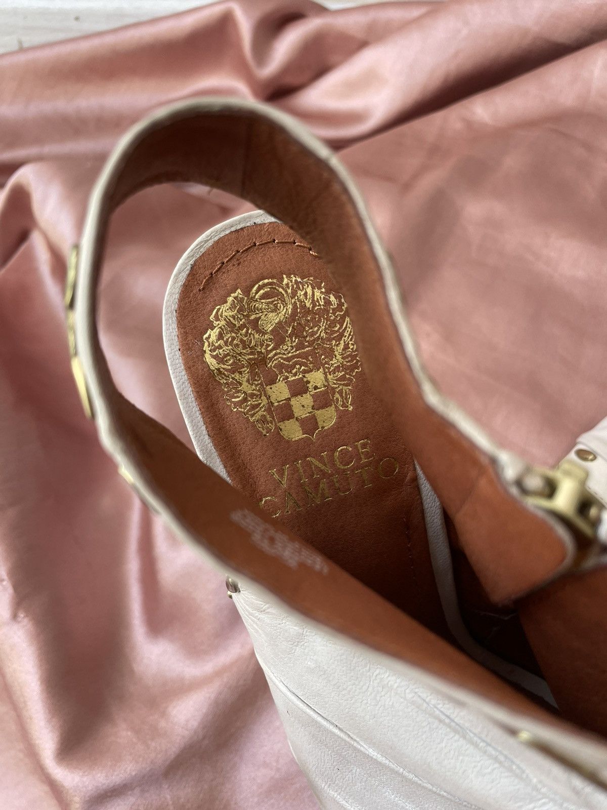 Vince Camuto Vince Camuto heels Size US 7.5 / IT 37.5 - 13 Thumbnail