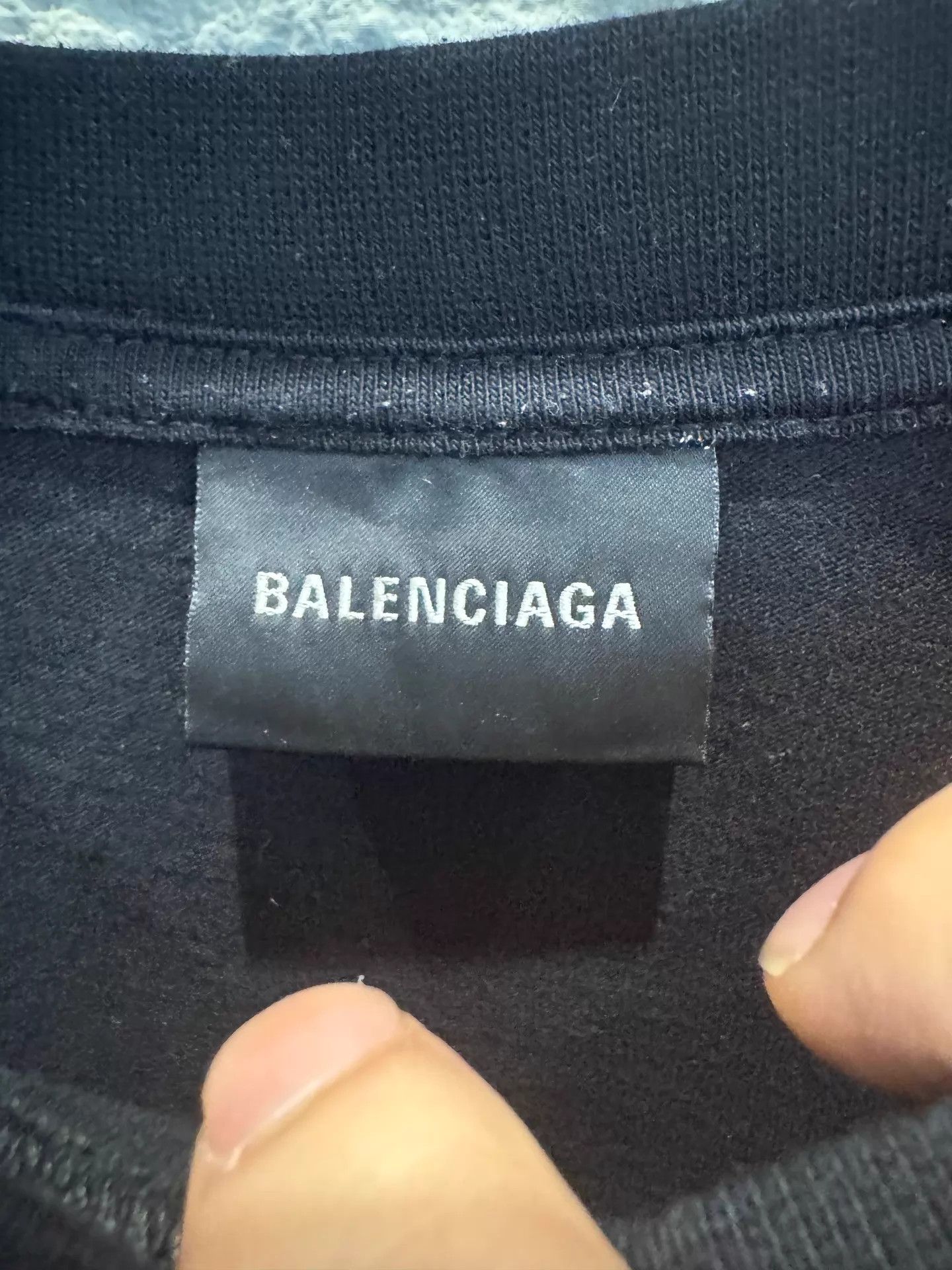 Balenciaga Balenciaga Coke Wave Logo Embroidered Black Short Tee Men's Size US S / EU 44-46 / 1 - 4 Thumbnail